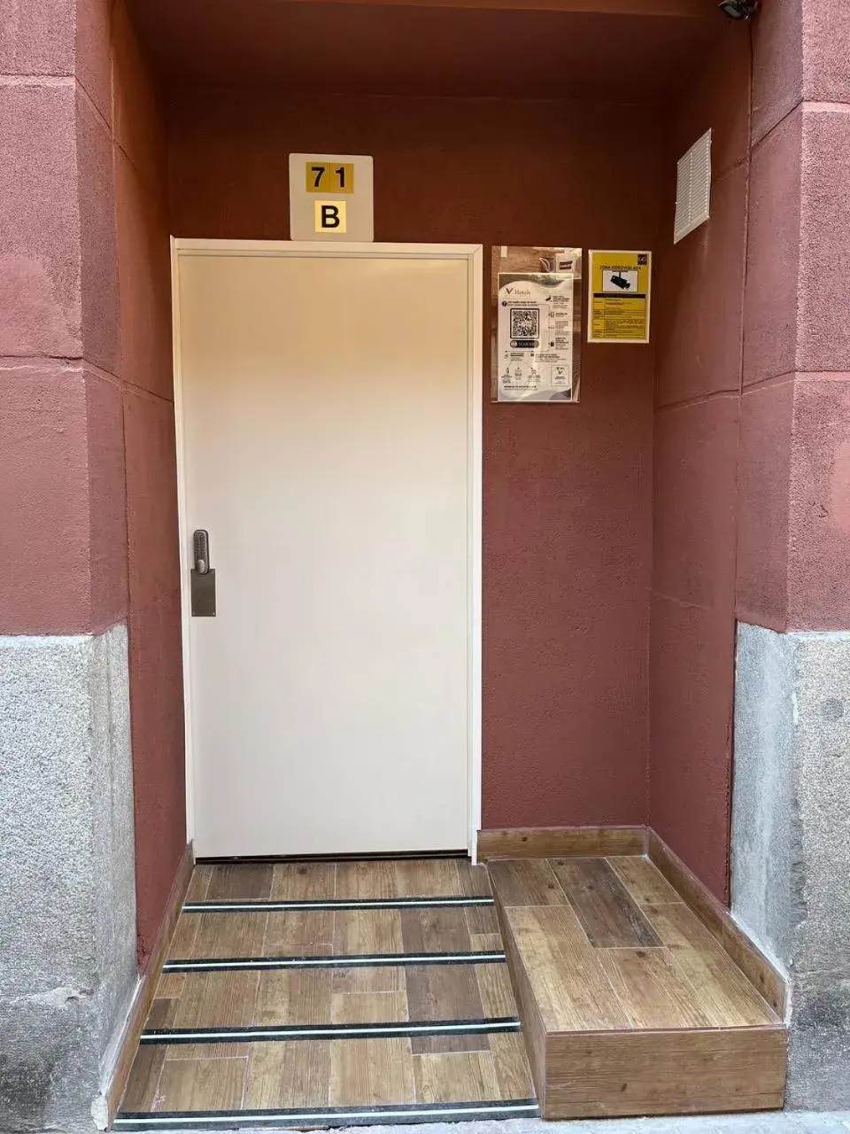Double Room in AYZ Luis Cabrera-Auto check-in property Double Room in AYZ Luis Cabrera-Auto check-in property