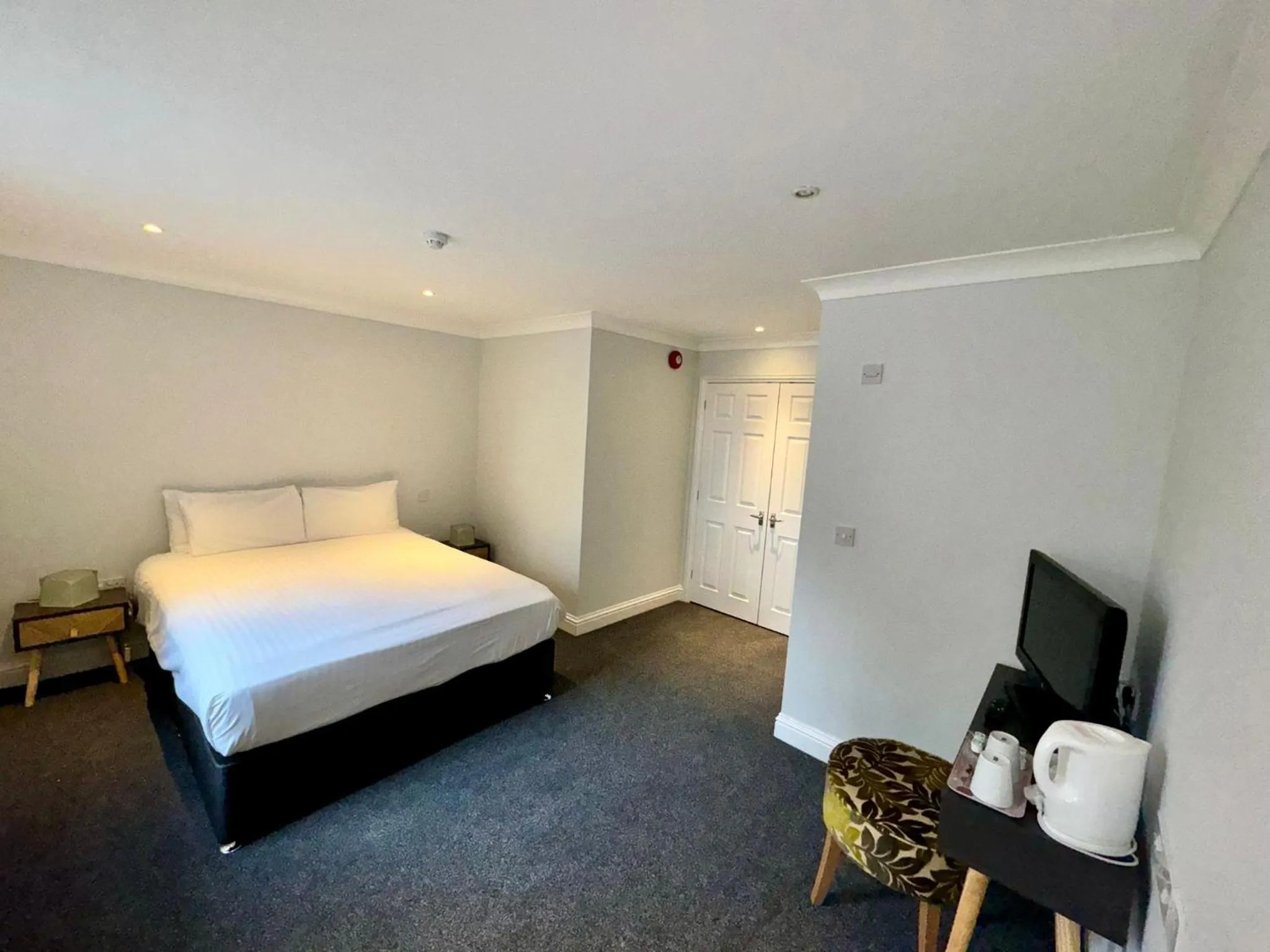 Bed in Marsh Farm Hotel