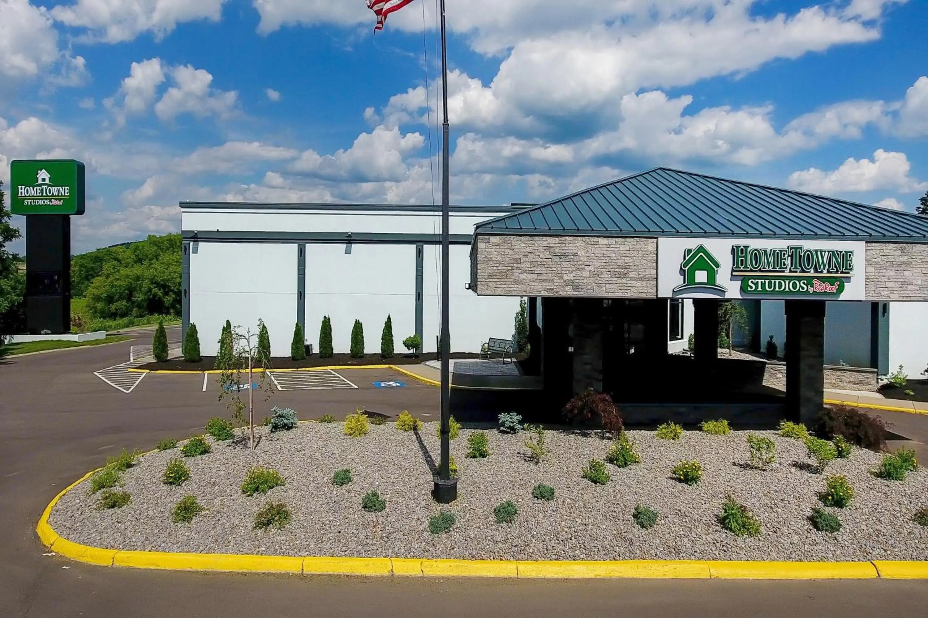 Bird's eye view in HomeTowne Studios by Red Roof & Conference Center Cortland