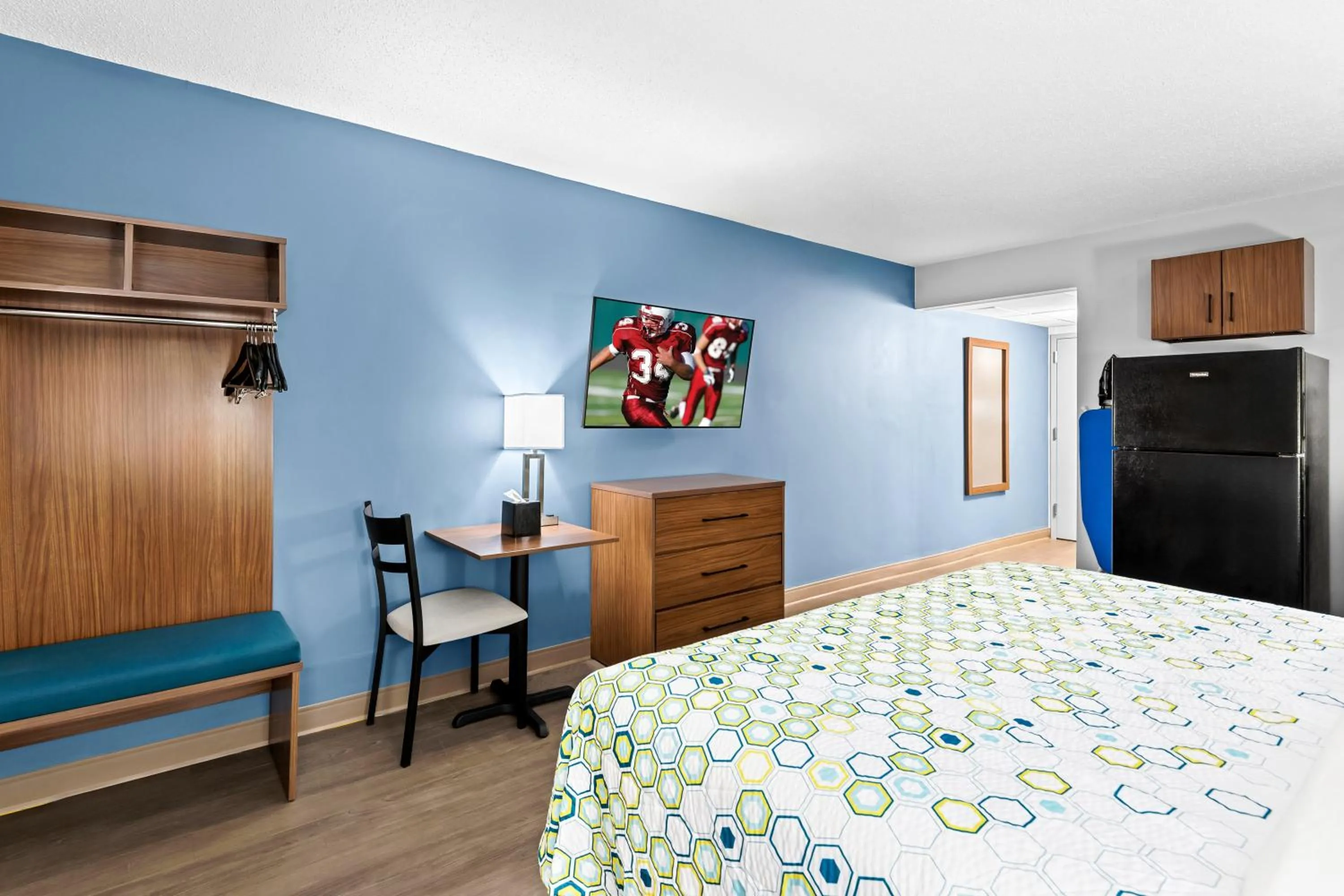 Photo of the whole room, Bed in HomeTowne Studios by Red Roof & Conference Center Cortland