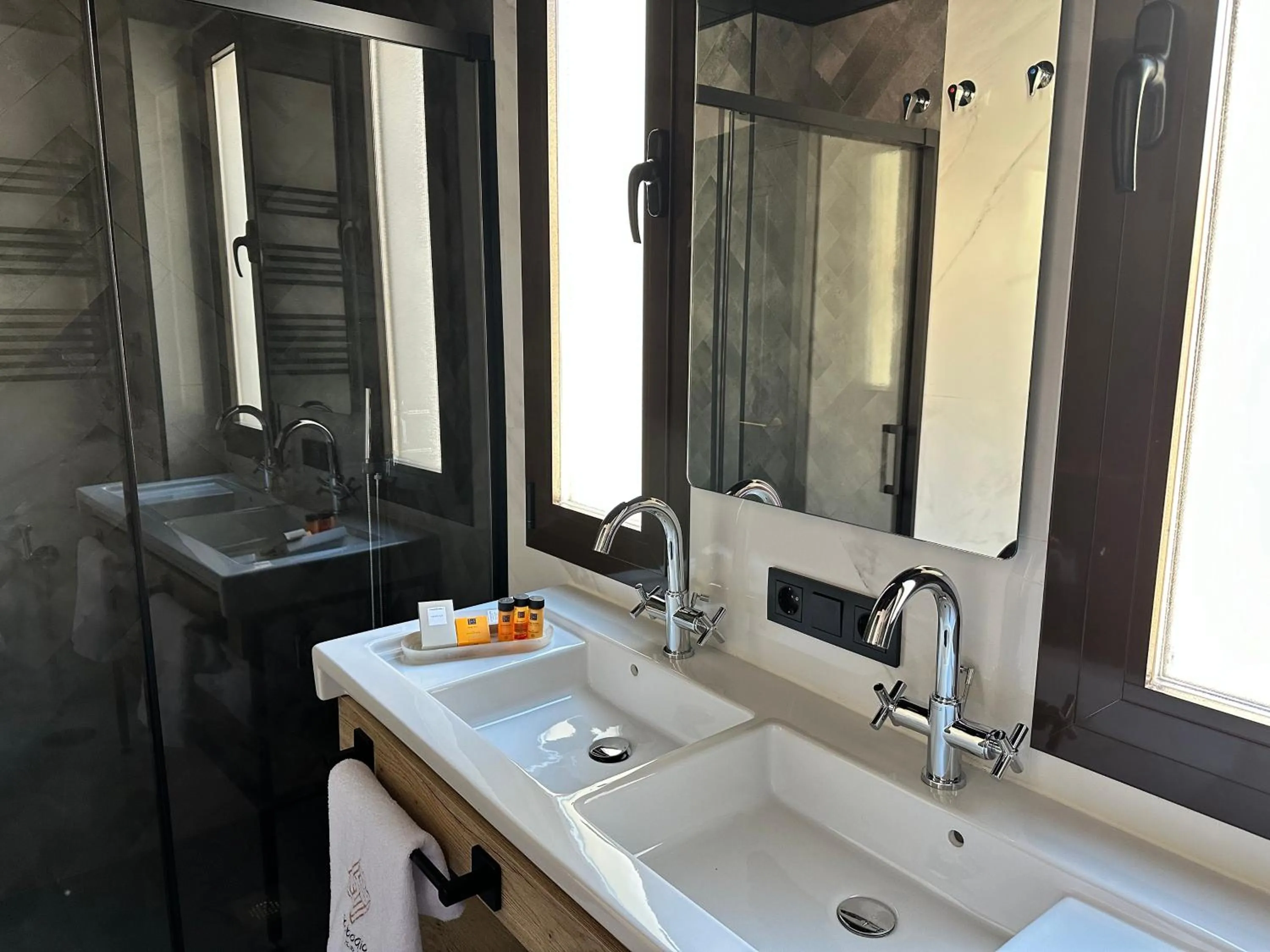 Bathroom in Bubaqia House - Suites Boutique