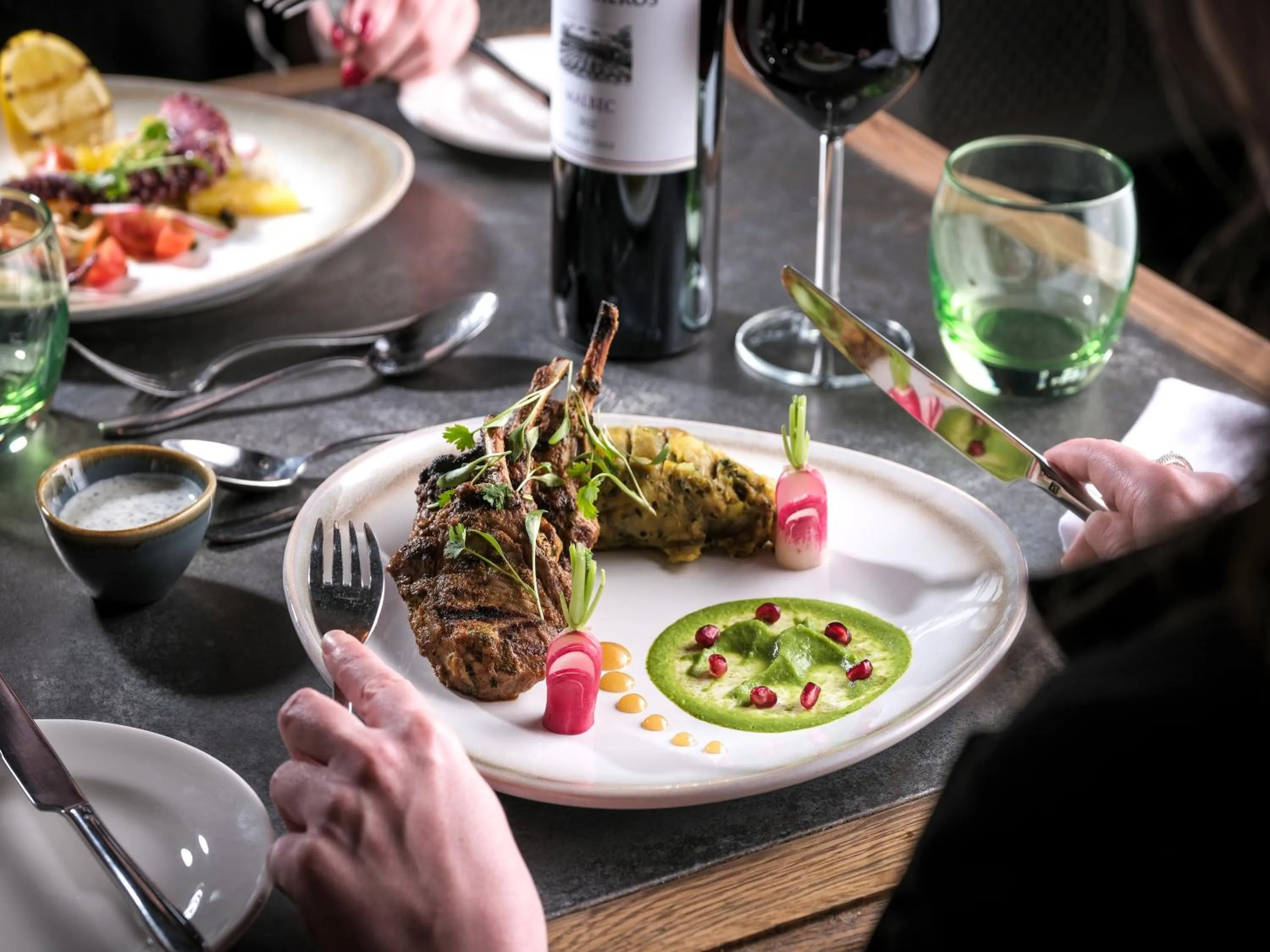 Restaurant/places to eat in Castle Hotel Windsor