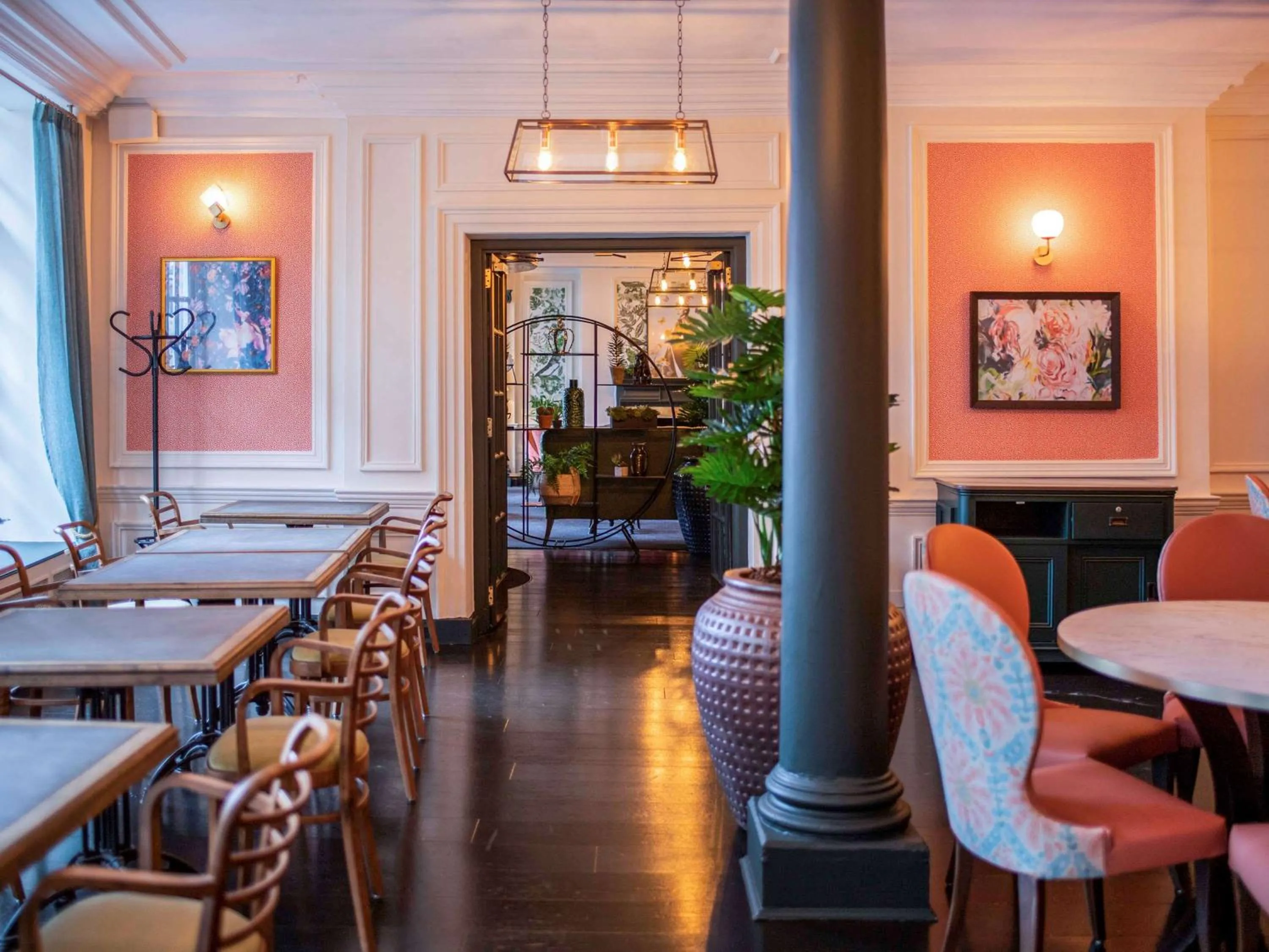 Restaurant/places to eat in Castle Hotel Windsor