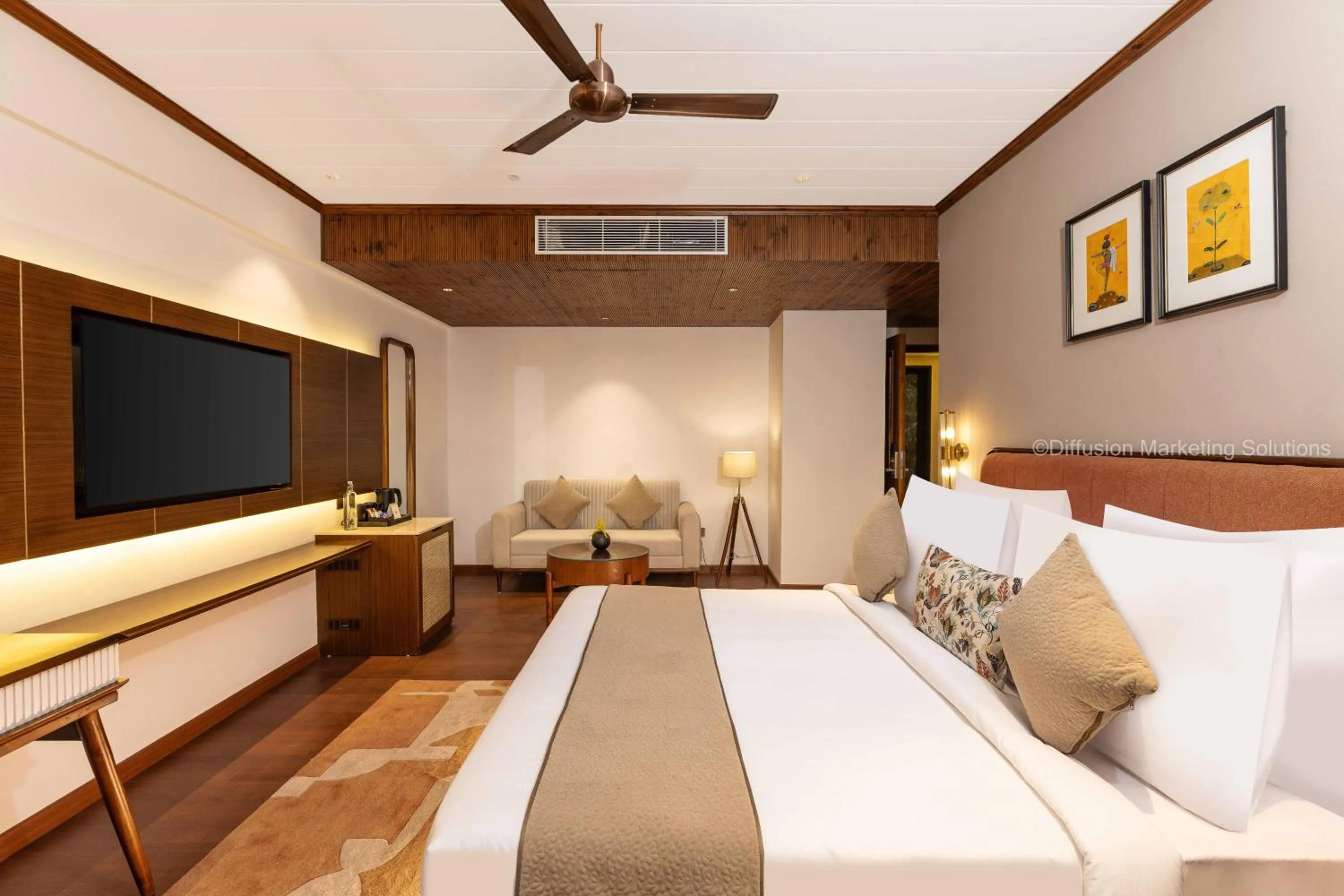 Bed in juSTa Hollow Oak, Mussoorie