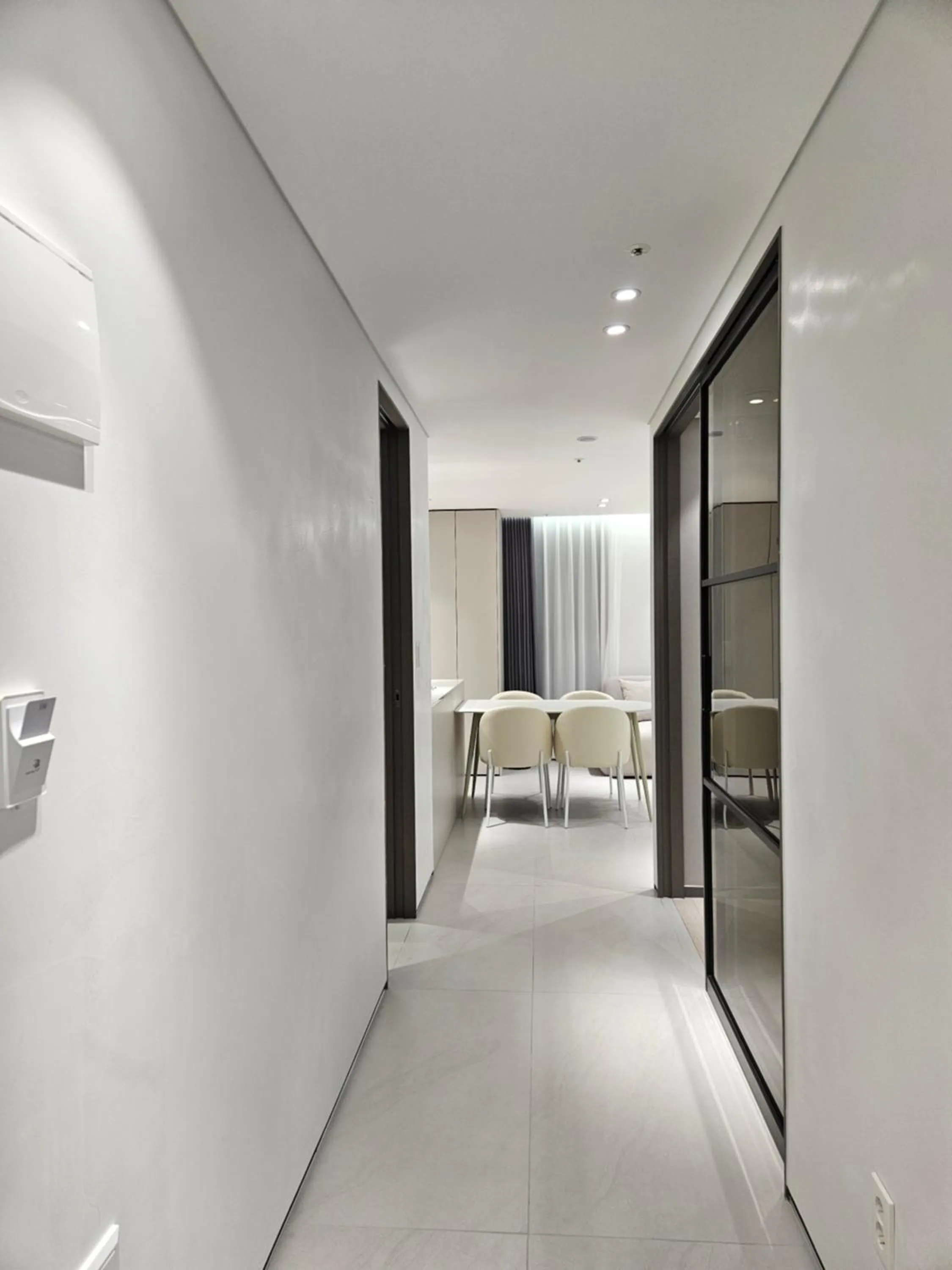 Bed in HOTEL THE DESIGNERS LYJ SUITE YEOKSAM