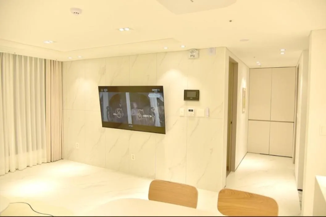 Bed in HOTEL THE DESIGNERS LYJ SUITE YEOKSAM