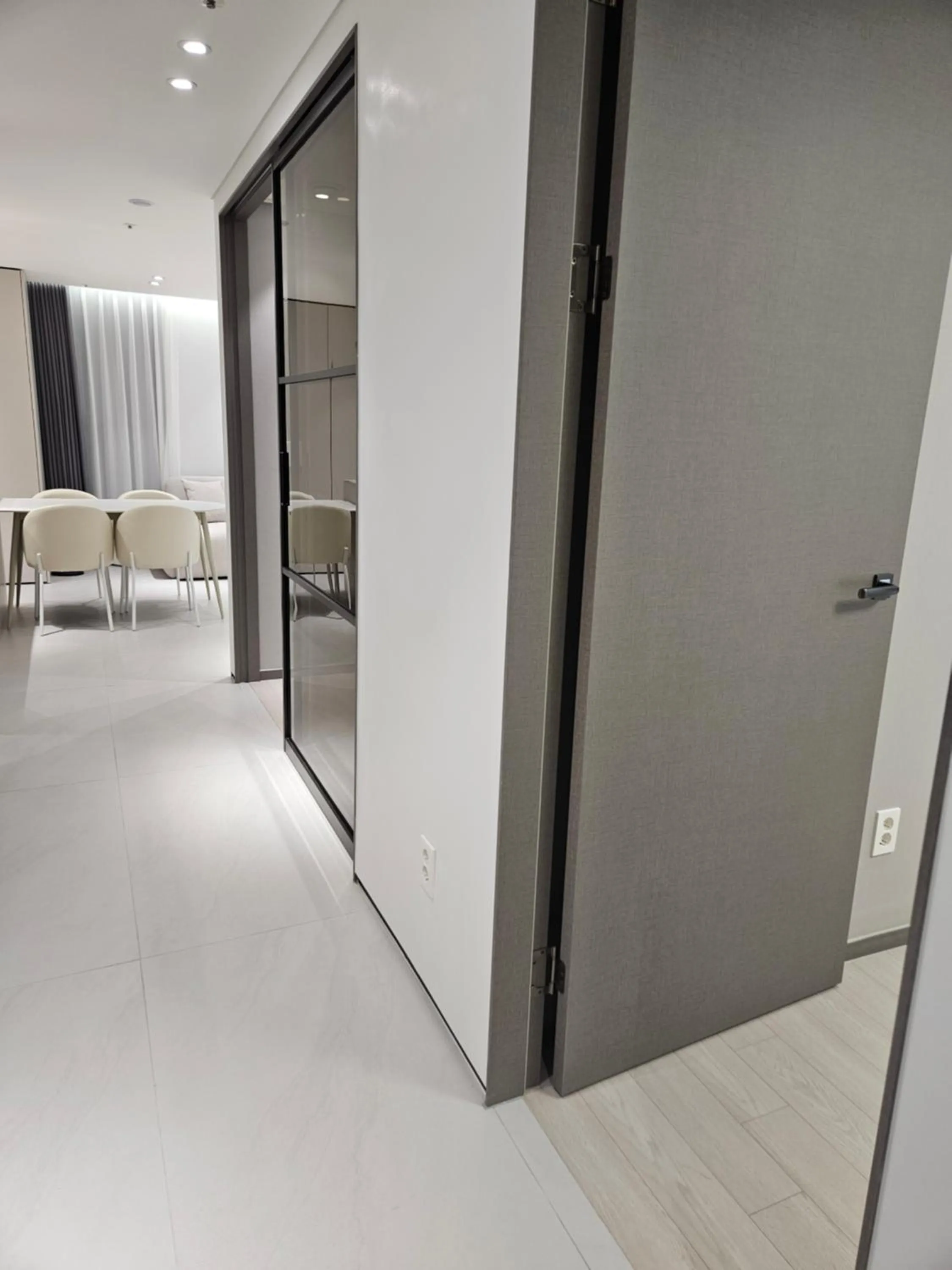 HOTEL THE DESIGNERS LYJ SUITE YEOKSAM