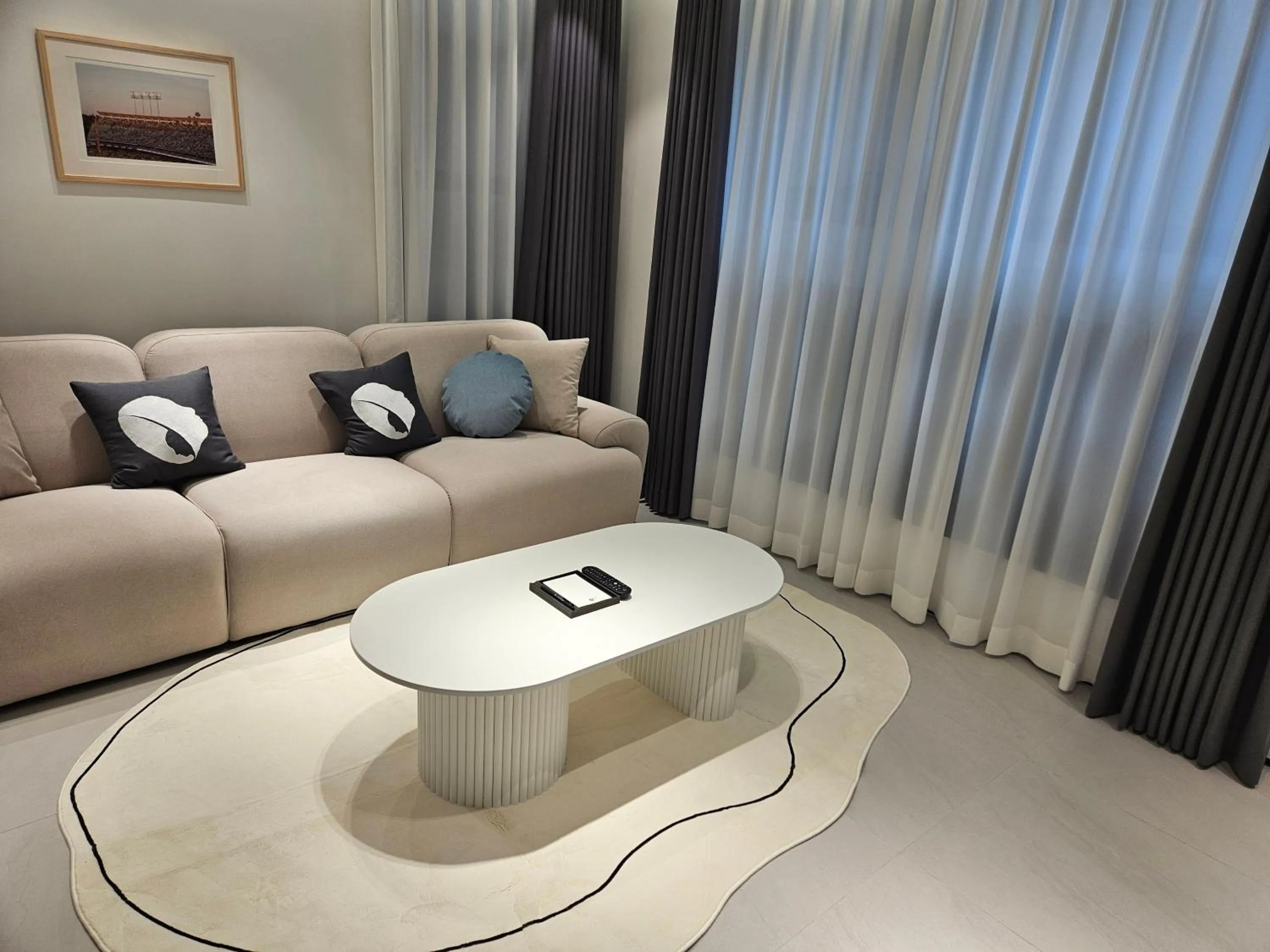 HOTEL THE DESIGNERS LYJ SUITE YEOKSAM