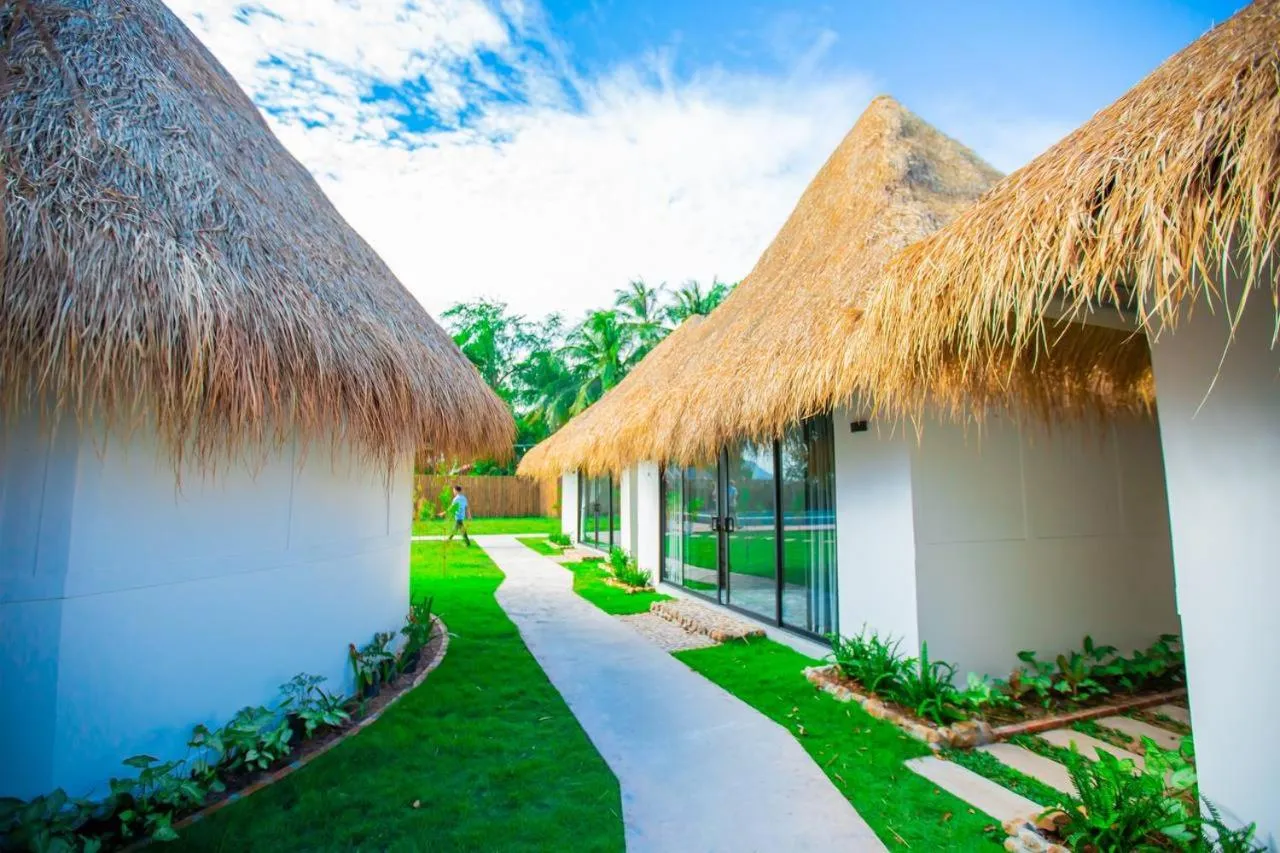 Property building in SEA SAND RESORT