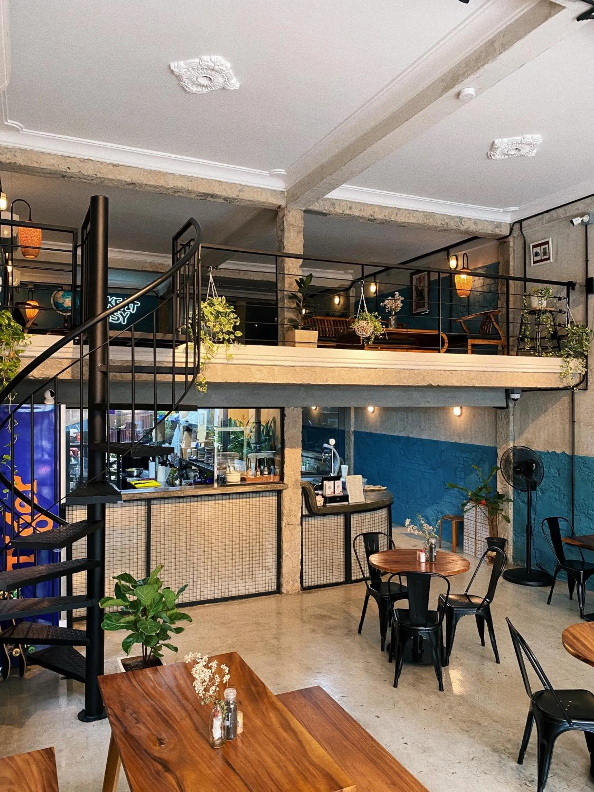 Restaurant/places to eat in Sundays Boutique Eco Hotel