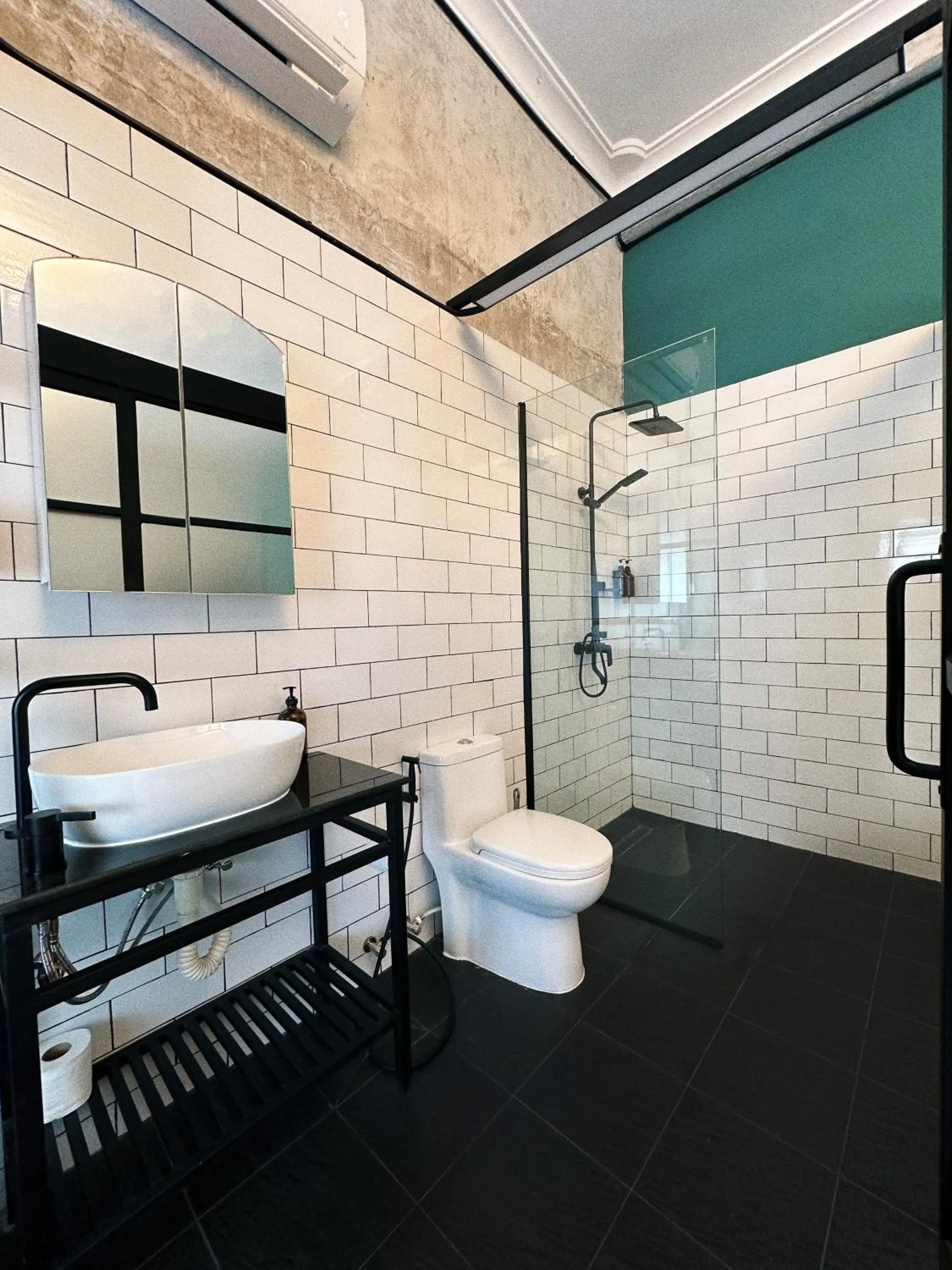 Bathroom in Sundays Boutique Eco Hotel