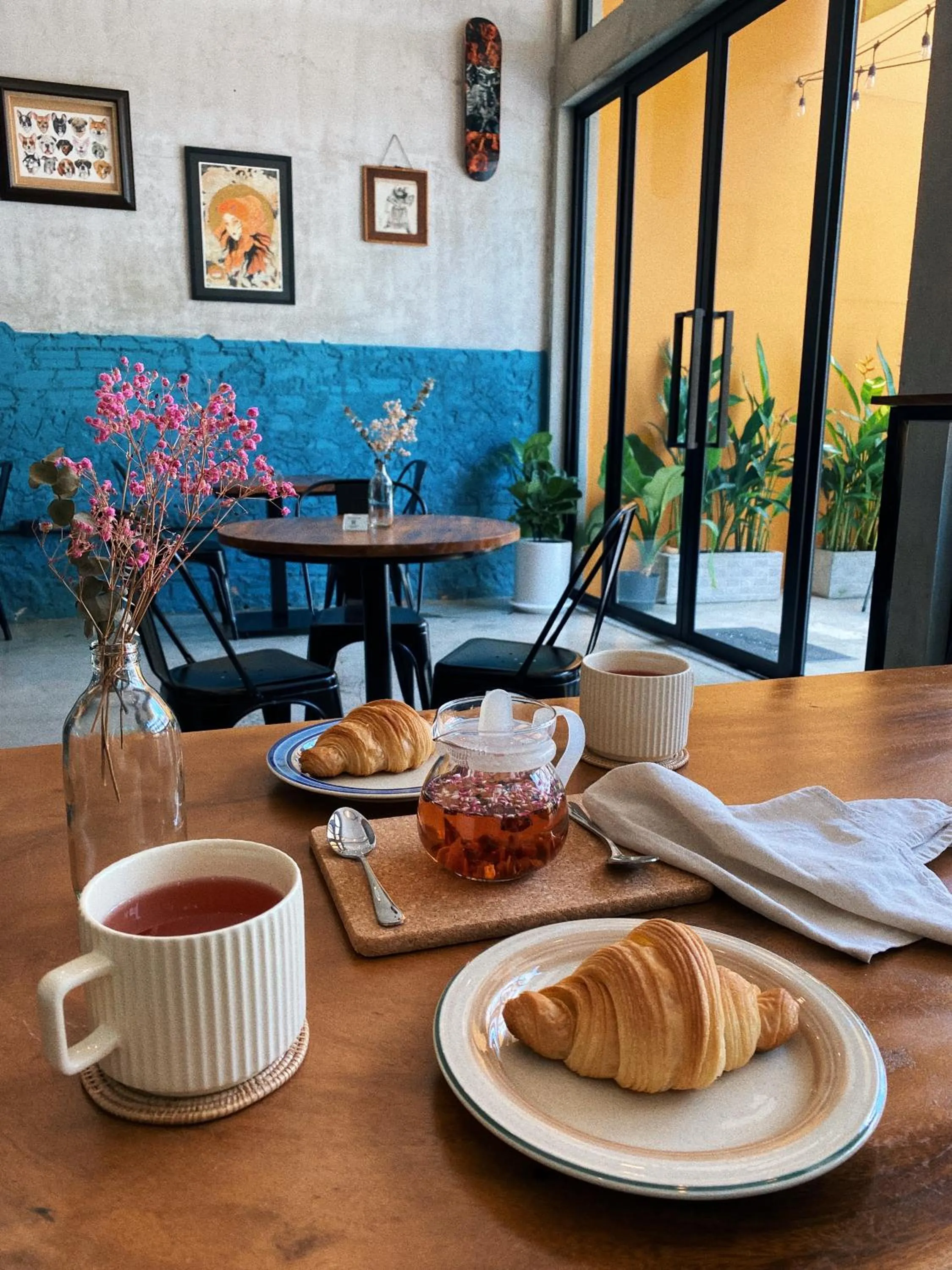 Restaurant/places to eat in Sundays Boutique Eco Hotel