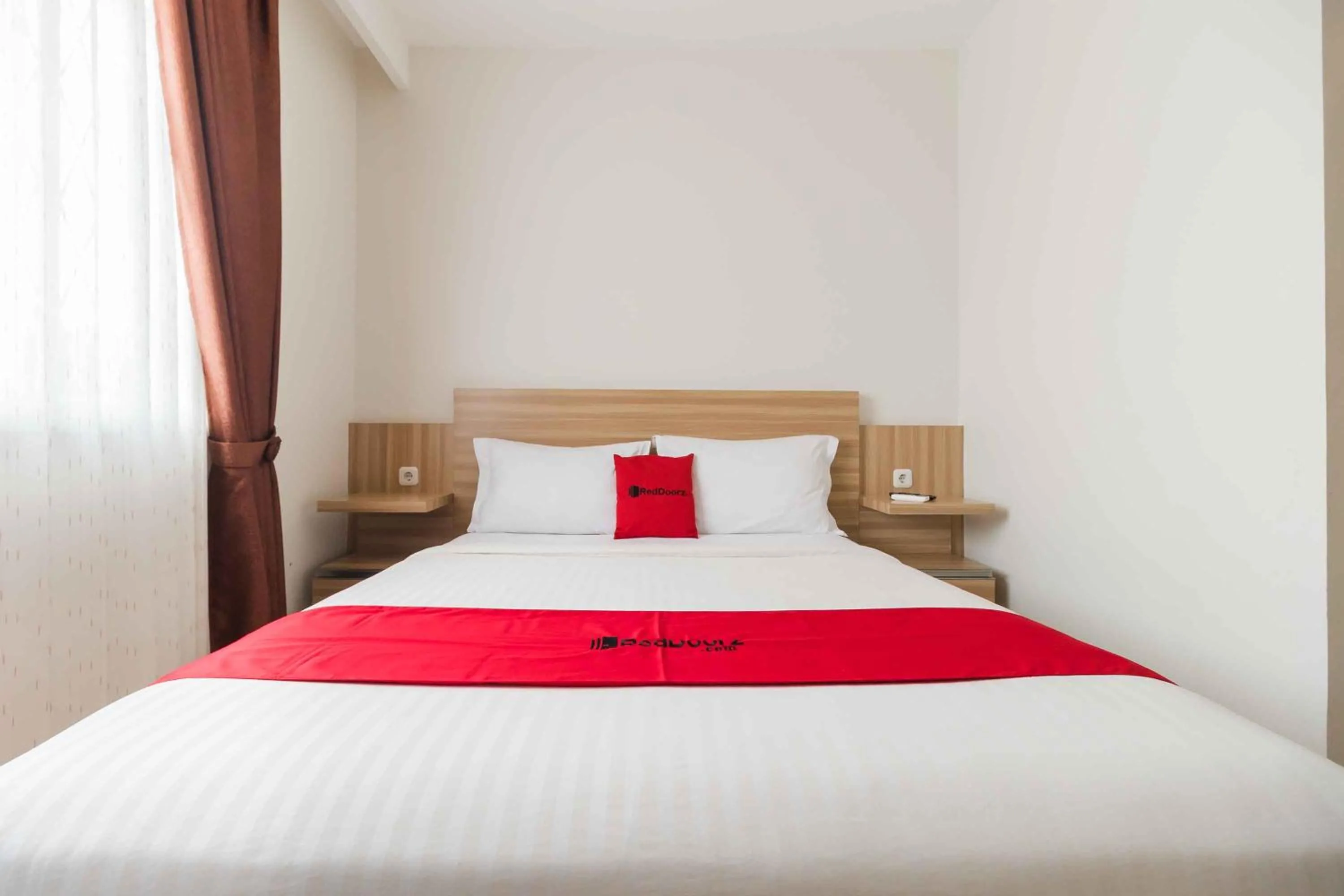 Deluxe Double Room in RedDoorz at Homestay Lotus 2 Pangkal Pinang