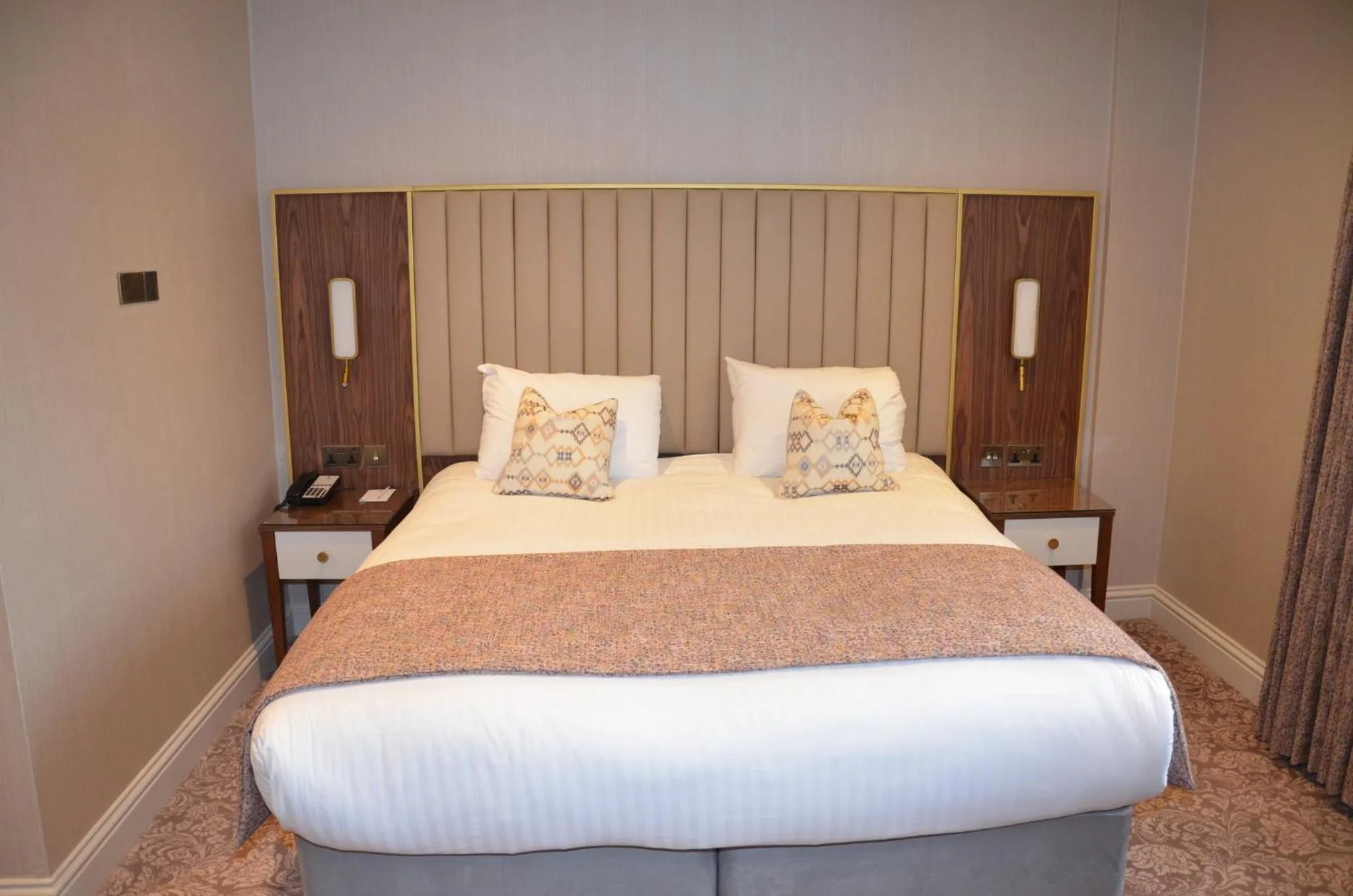 Photo of the whole room, Bed in voco The Clifton Folkestone by IHG