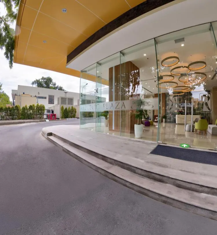 Republic Plaza Apartments Saigon Airport