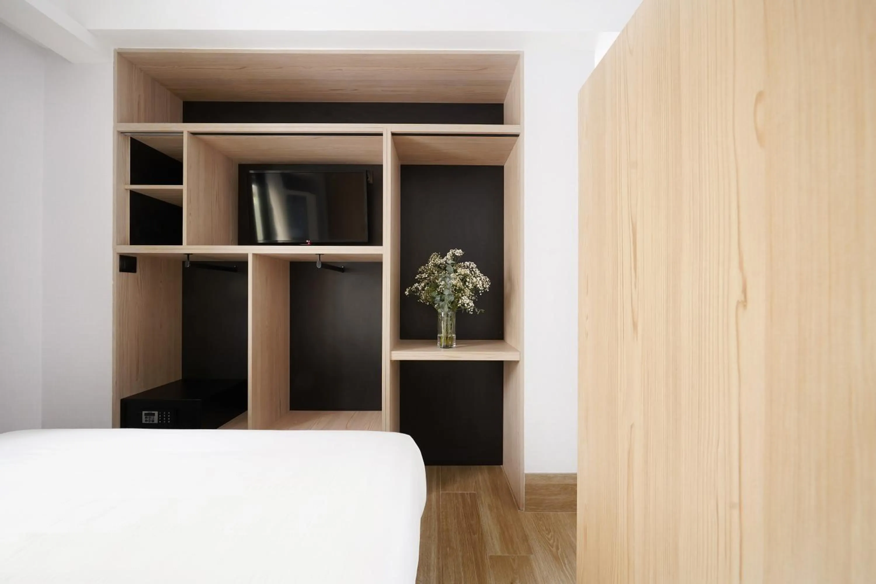 Bed in Numa Madrid Goya