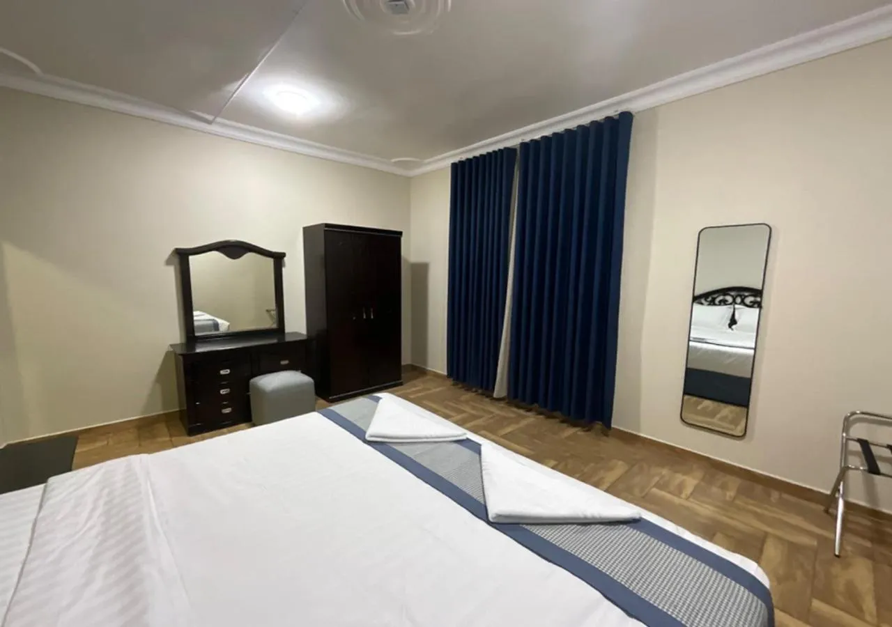 Photo of the whole room, Bed in Al Baida Suites Al Salam Branch