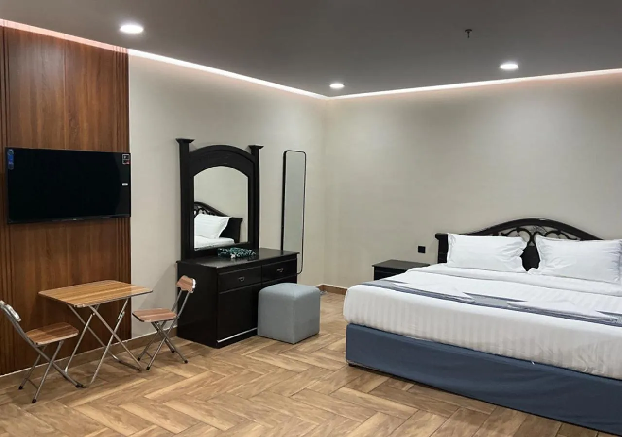 Photo of the whole room, Bed in Al Baida Suites Al Salam Branch