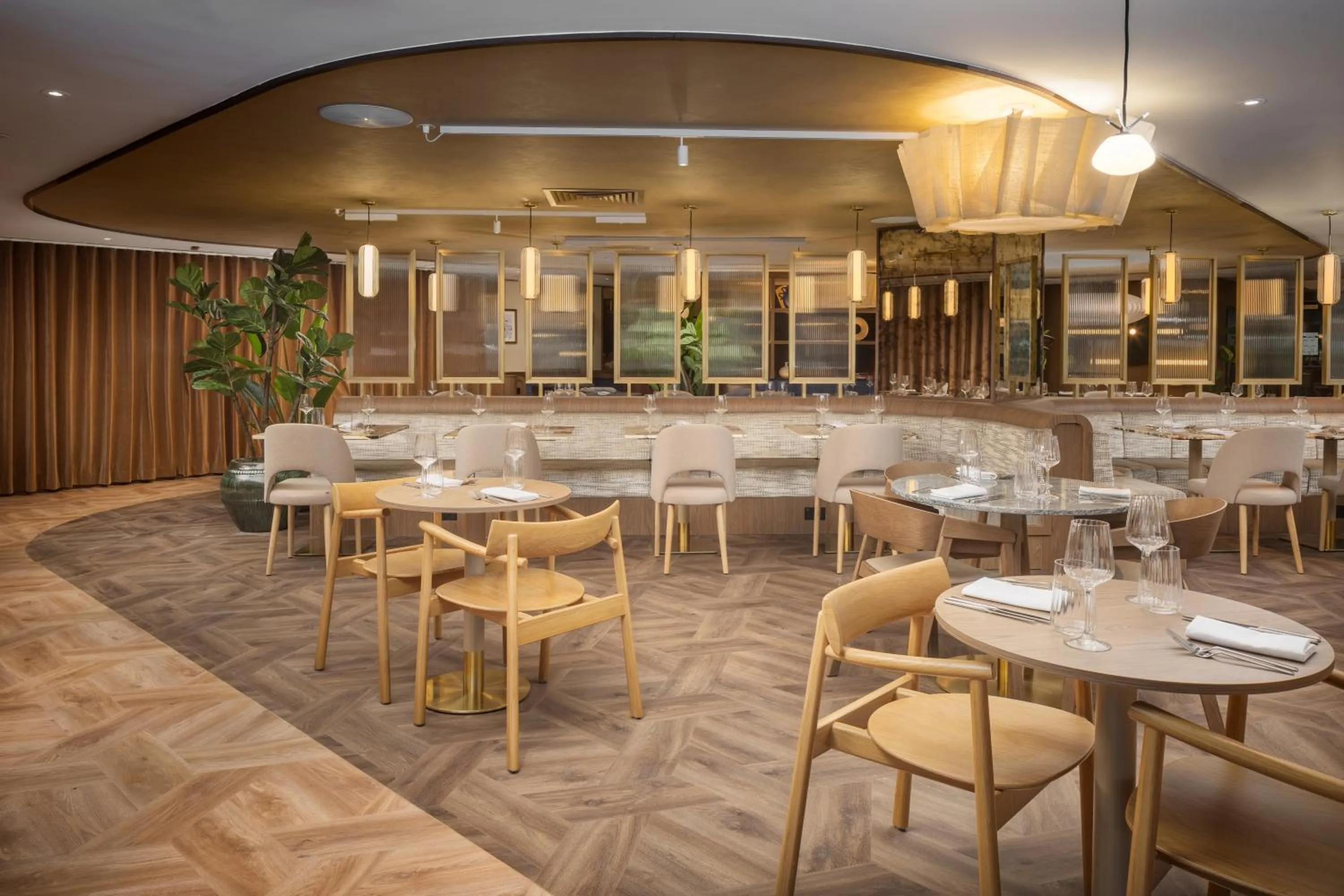 Restaurant/places to eat in ibis London Earls Court