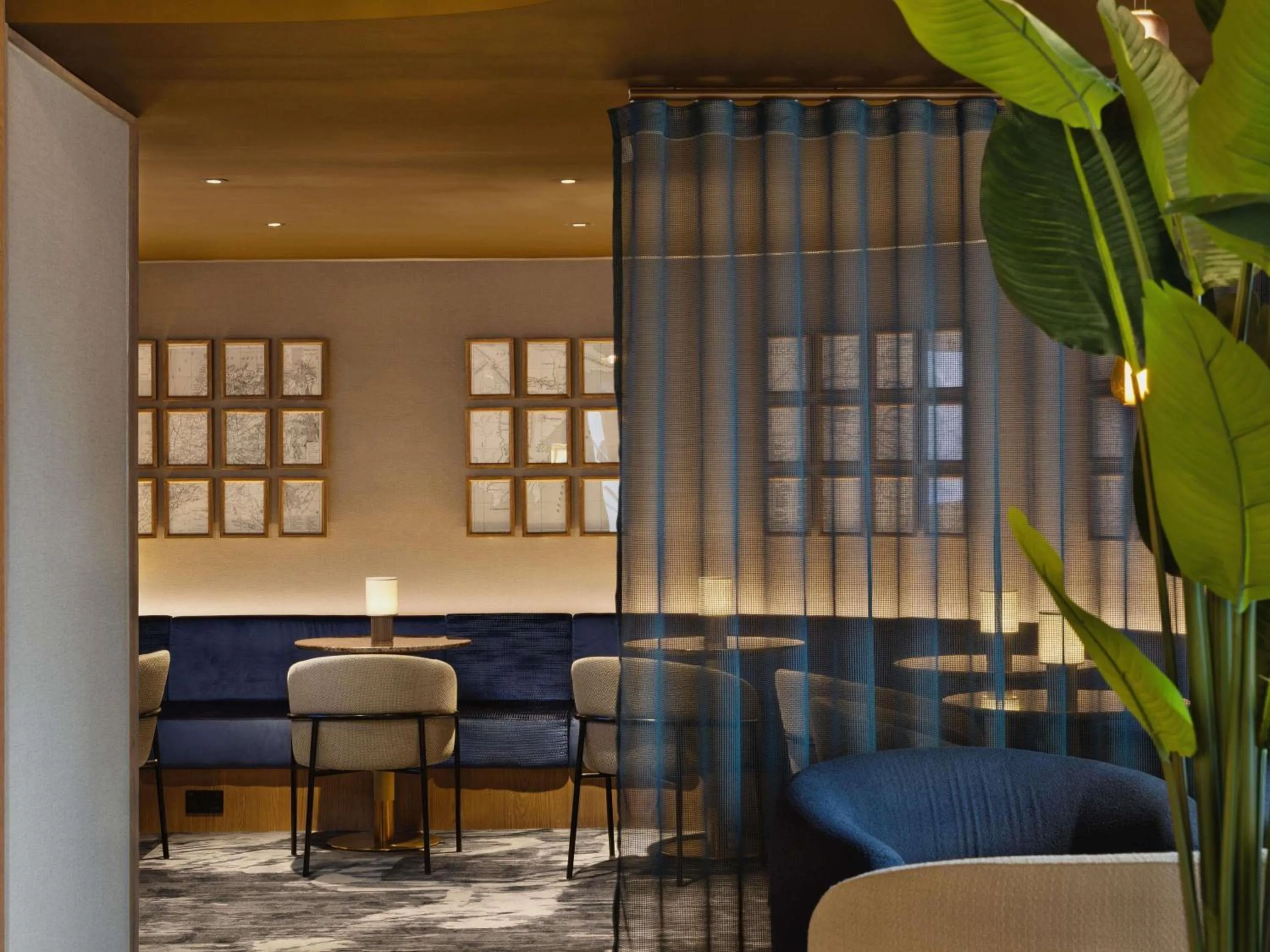 Lounge or bar in ibis London Earls Court