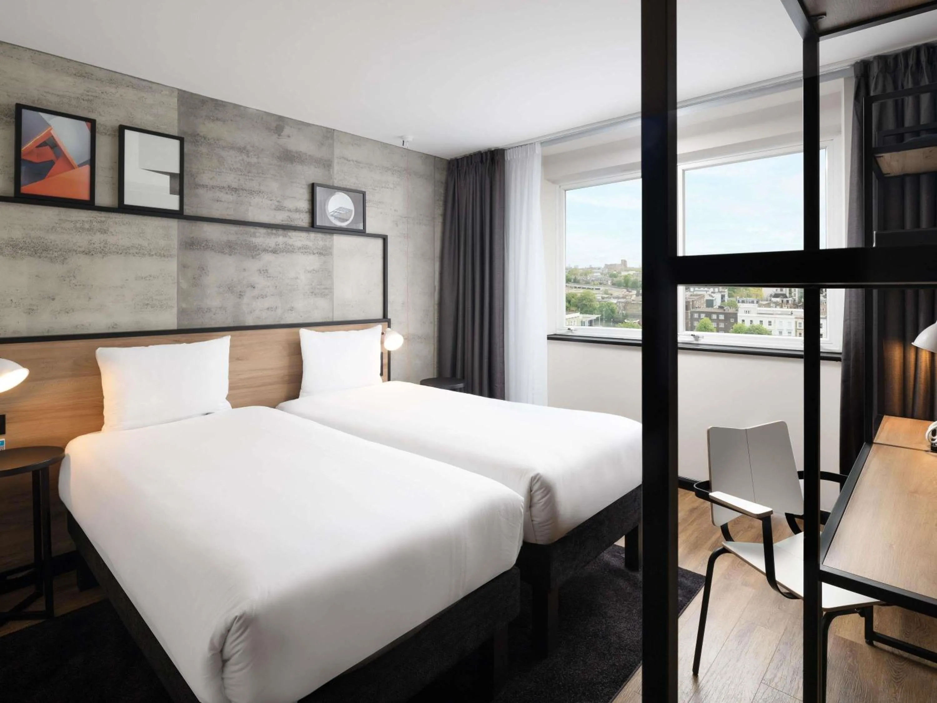 Bedroom, Bed in ibis London Earls Court