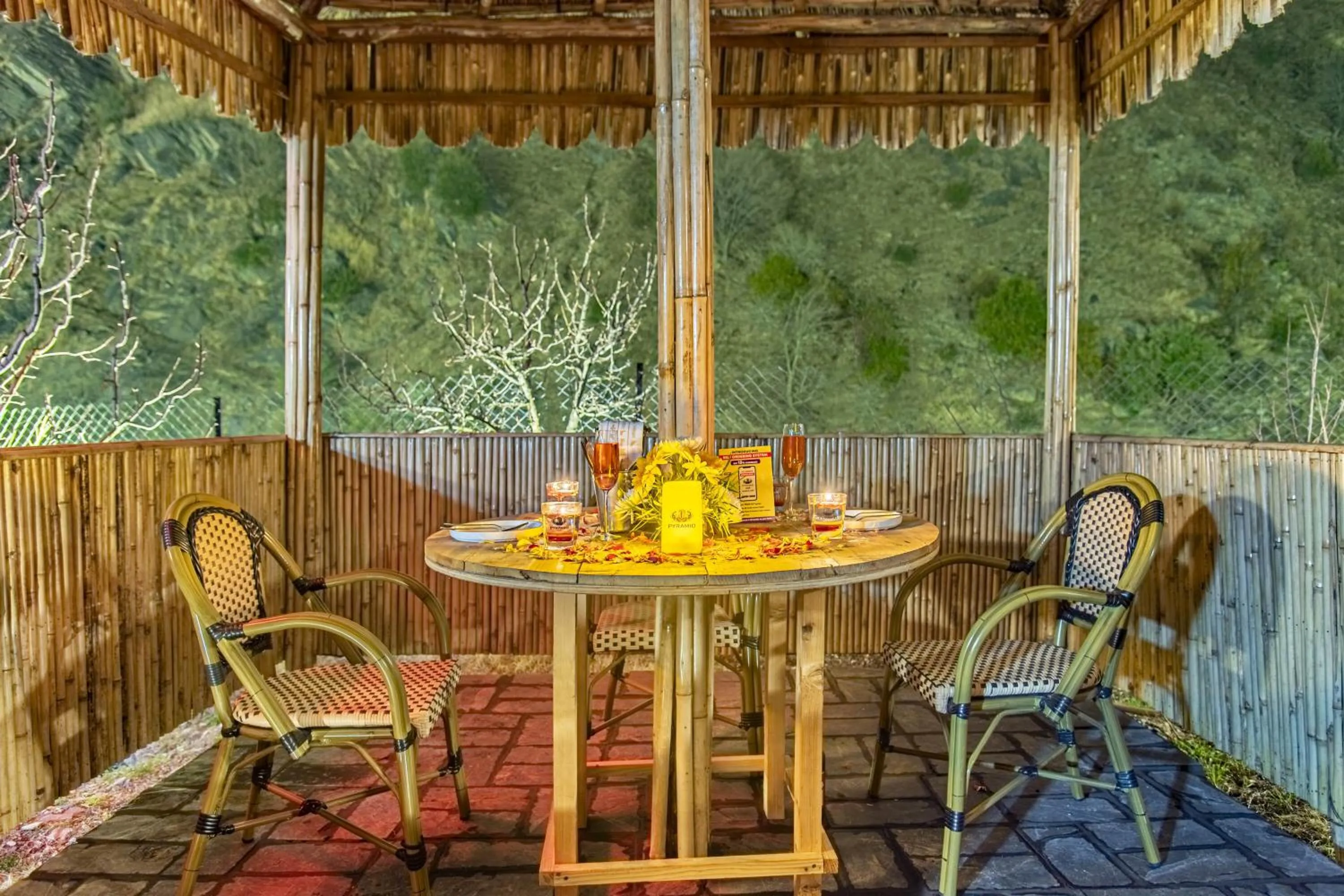 Garden in Echor Palm Bliss Riverside Resort & Spa Kasol