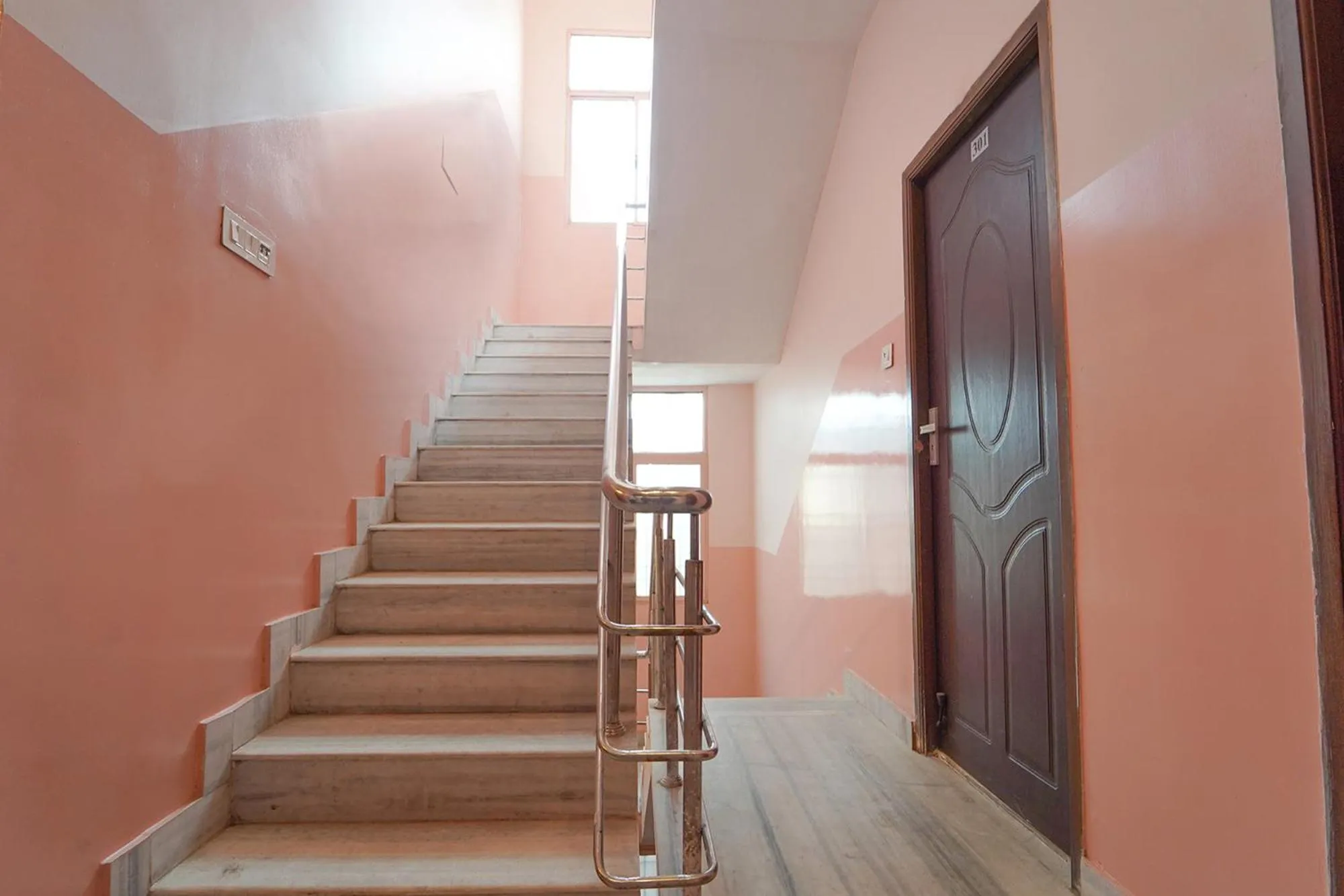 Lobby or reception in Via Earth