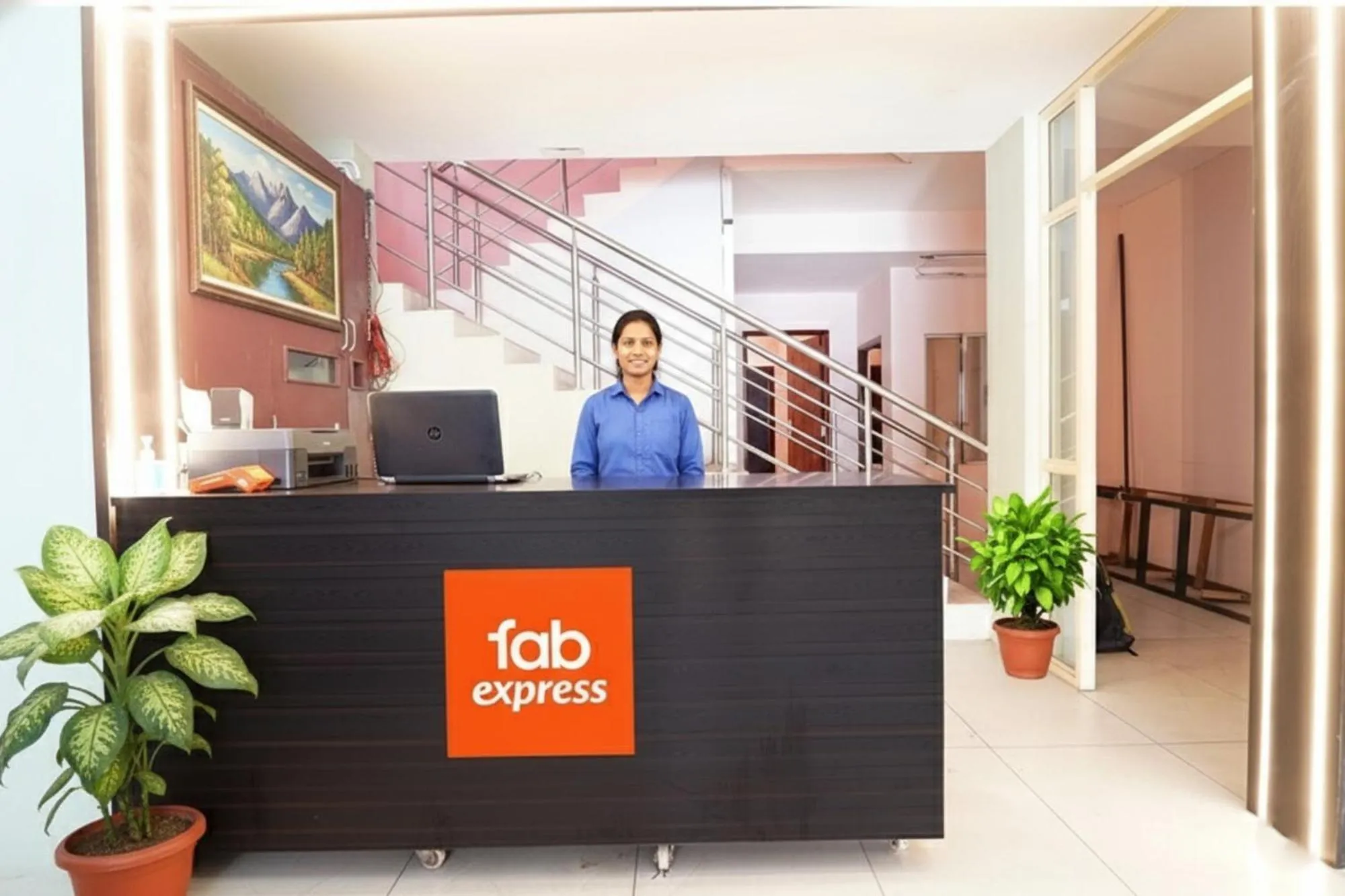 Lobby or reception in Via Earth