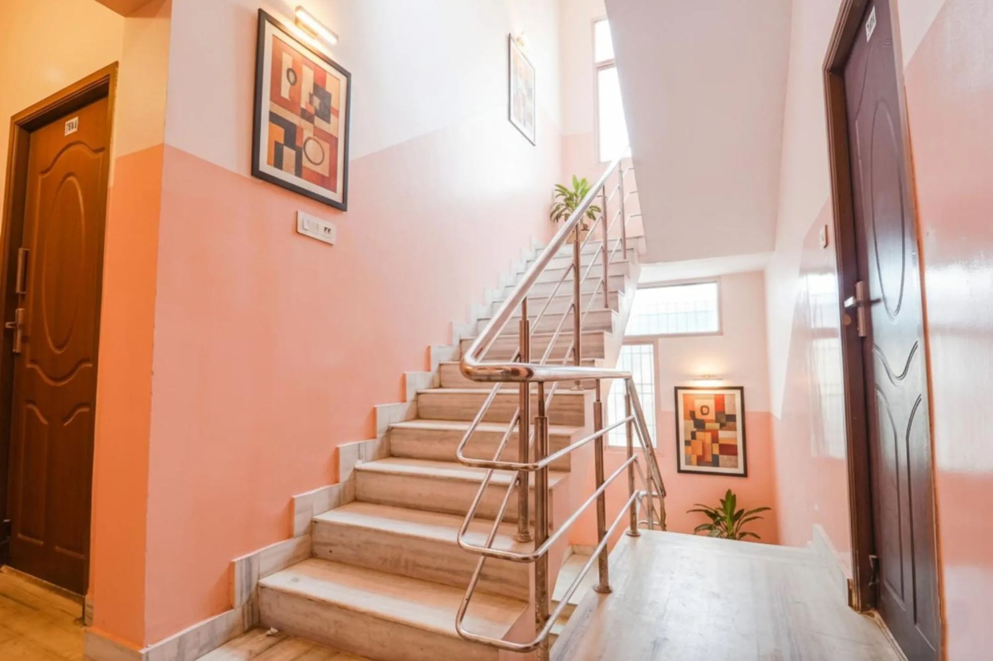 Lobby or reception in Via Earth