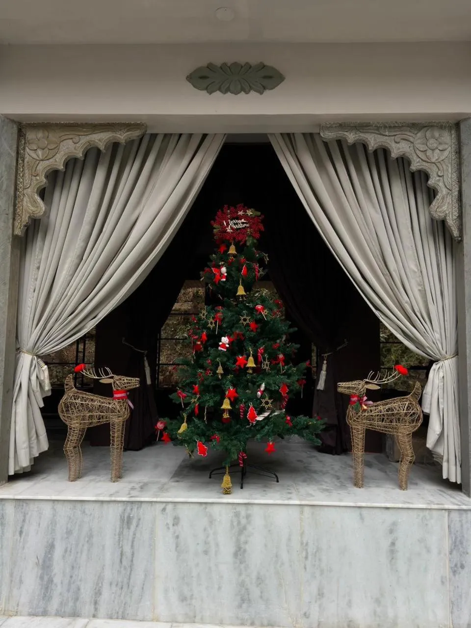 Inner courtyard view in Manuscript - Jhilwara Haveli