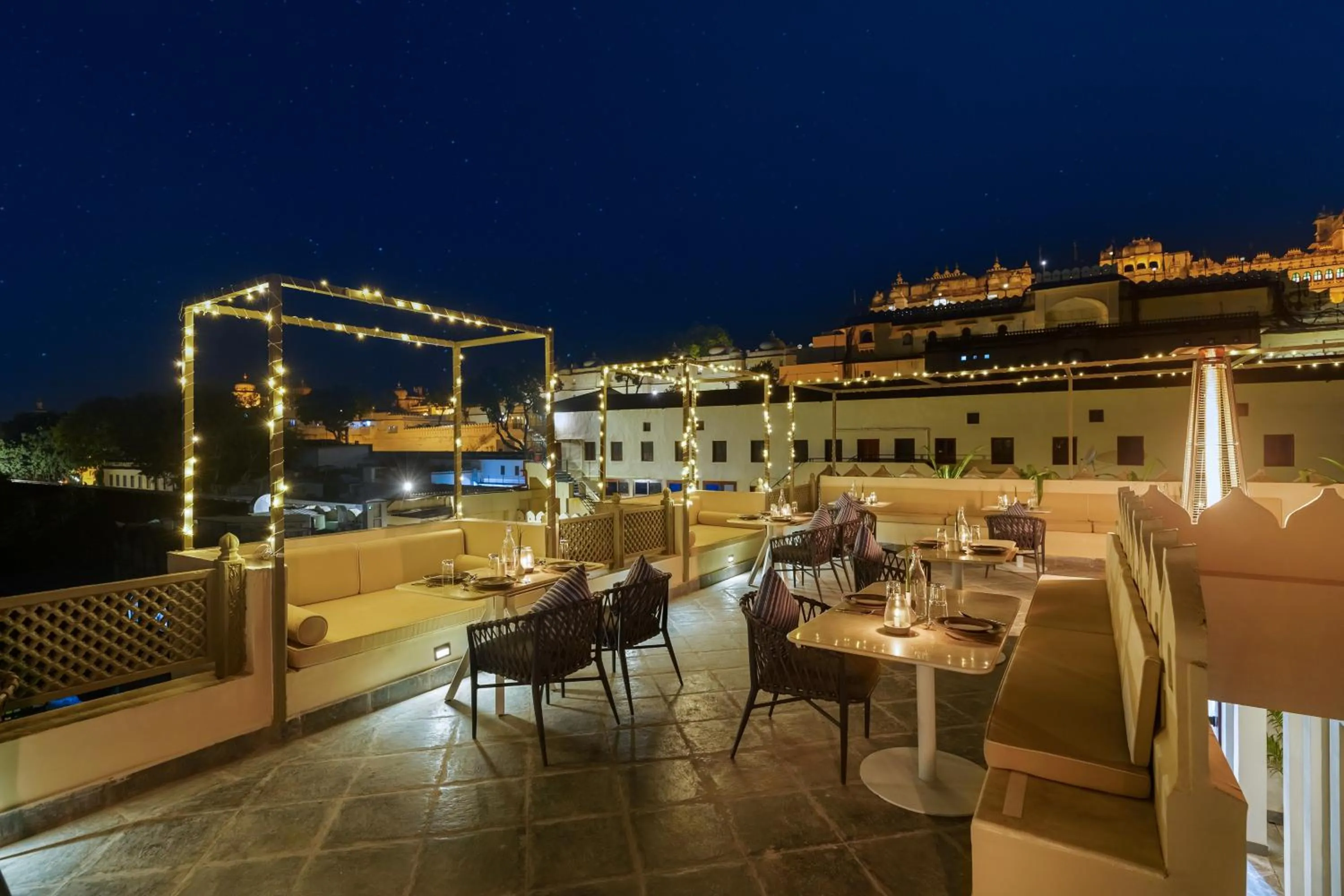 Restaurant/places to eat in Manuscript - Jhilwara Haveli