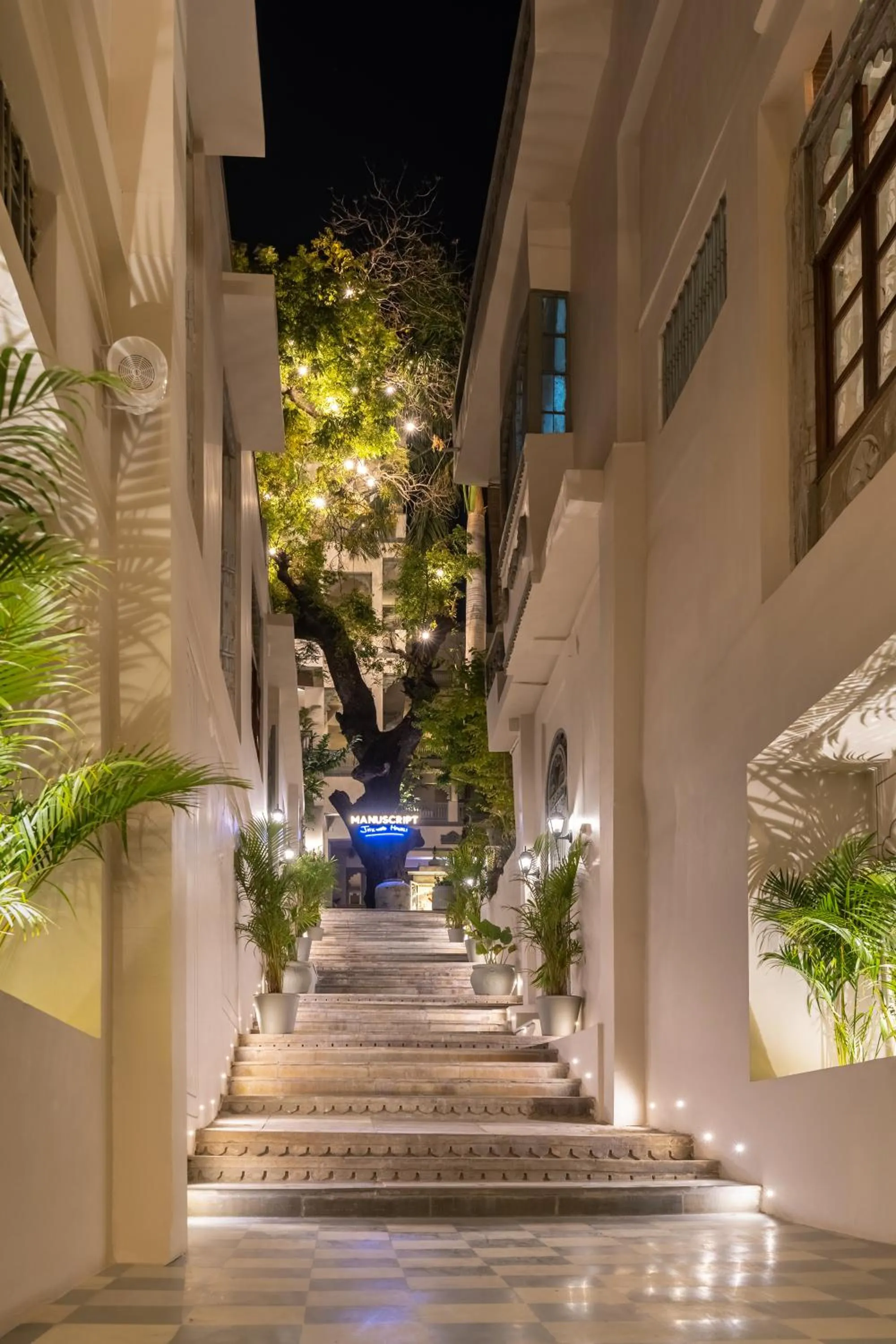 Facade/entrance in Manuscript - Jhilwara Haveli
