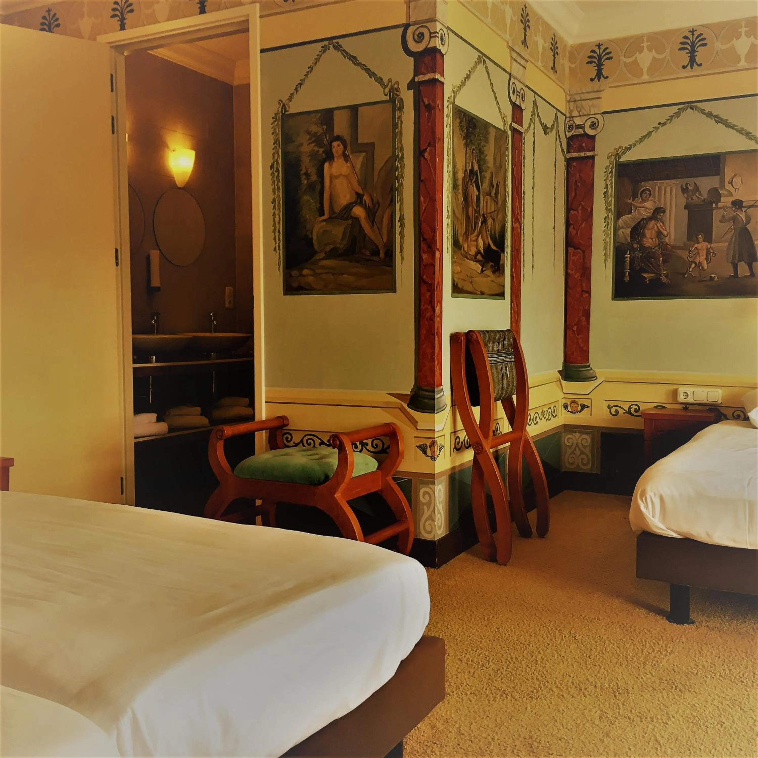 Photo of the whole room, Bed in Hotel Courage Nijmegen