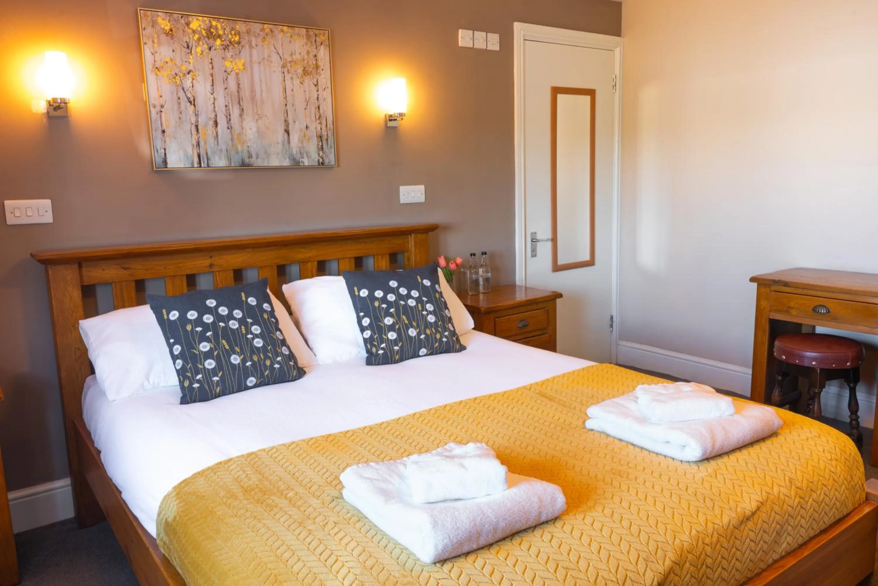 Bed in The Gate Hangs High