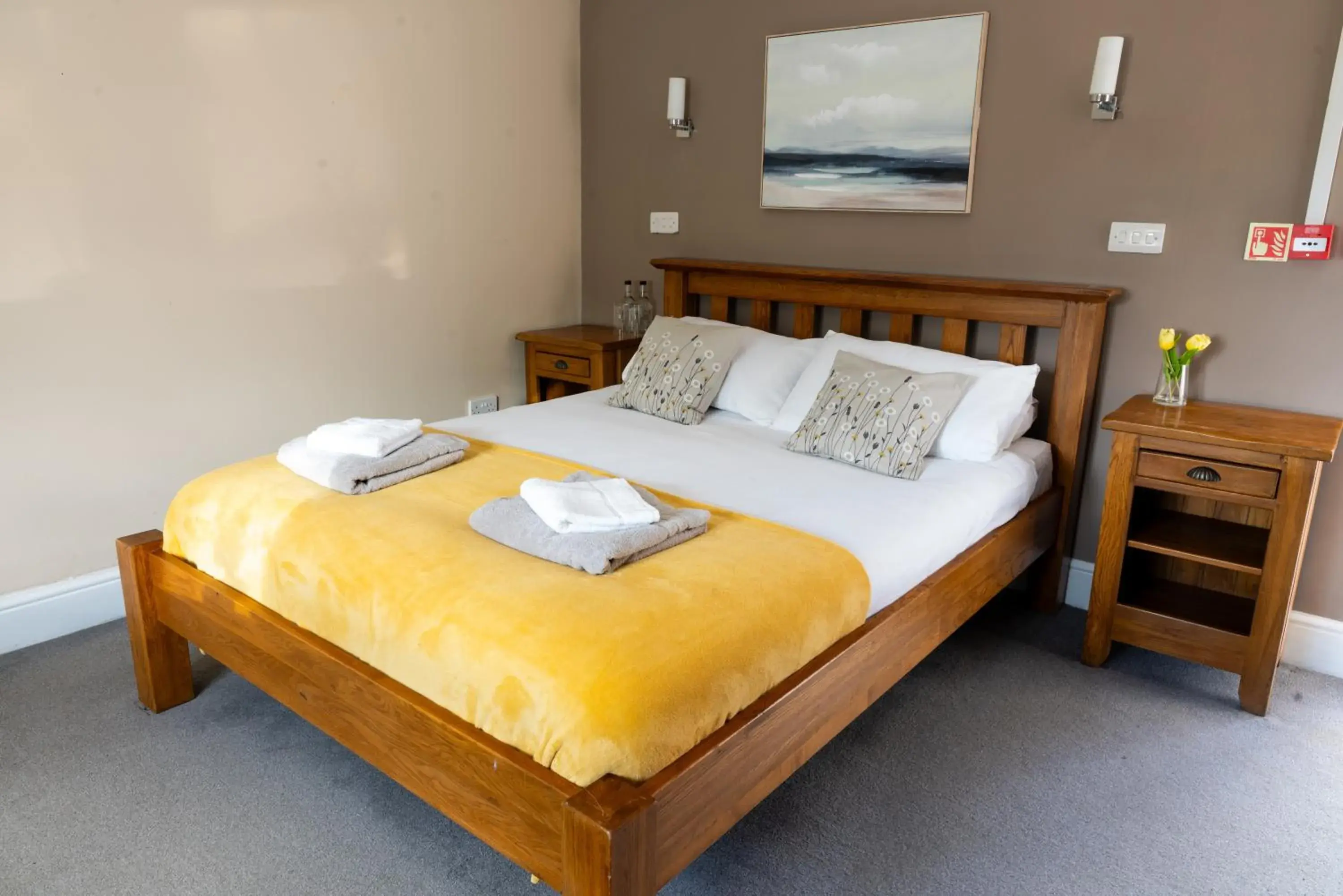 The Gate Hangs High The Gate Hangs High