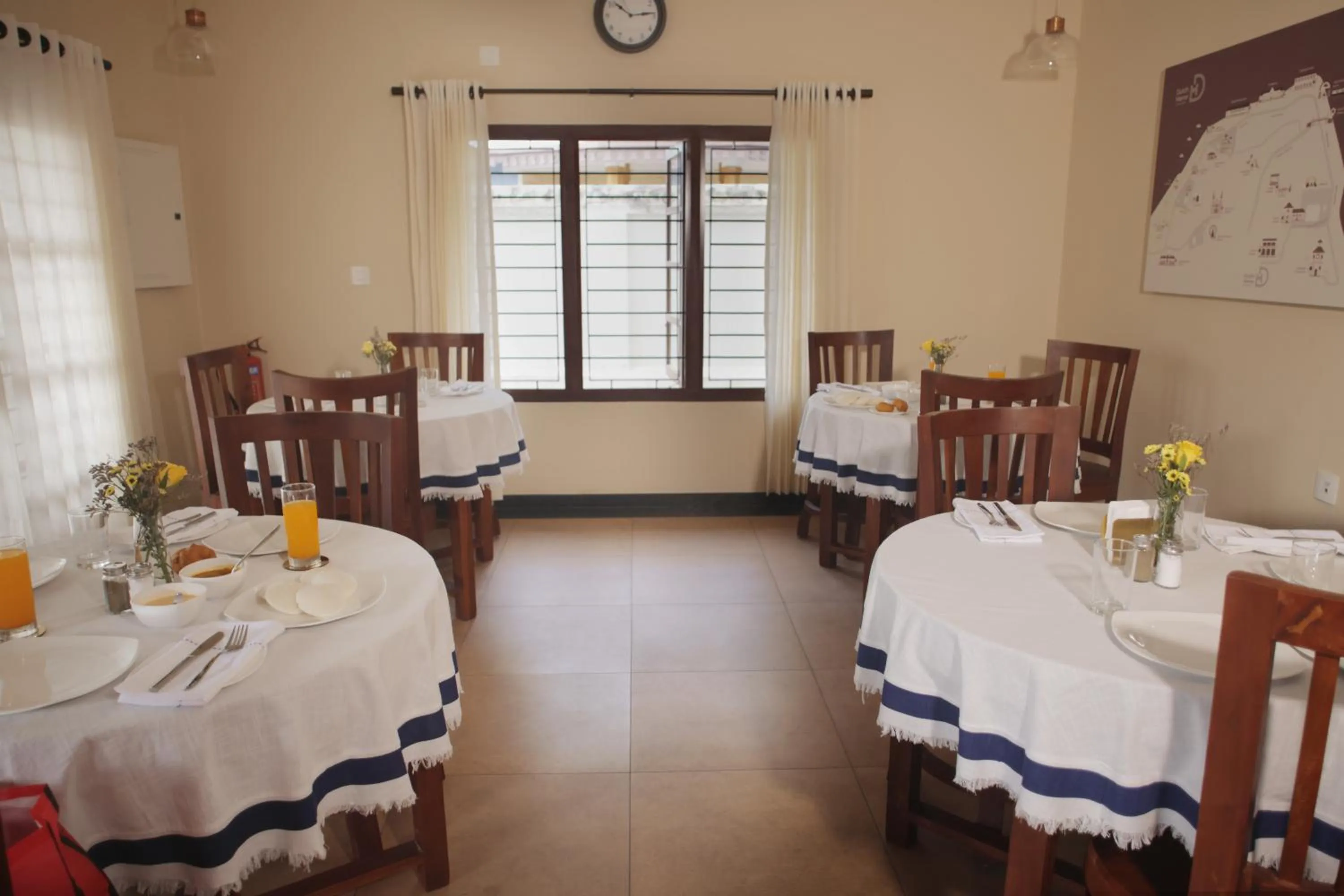 Restaurant/places to eat in Dutch Manor Boutique Hotel