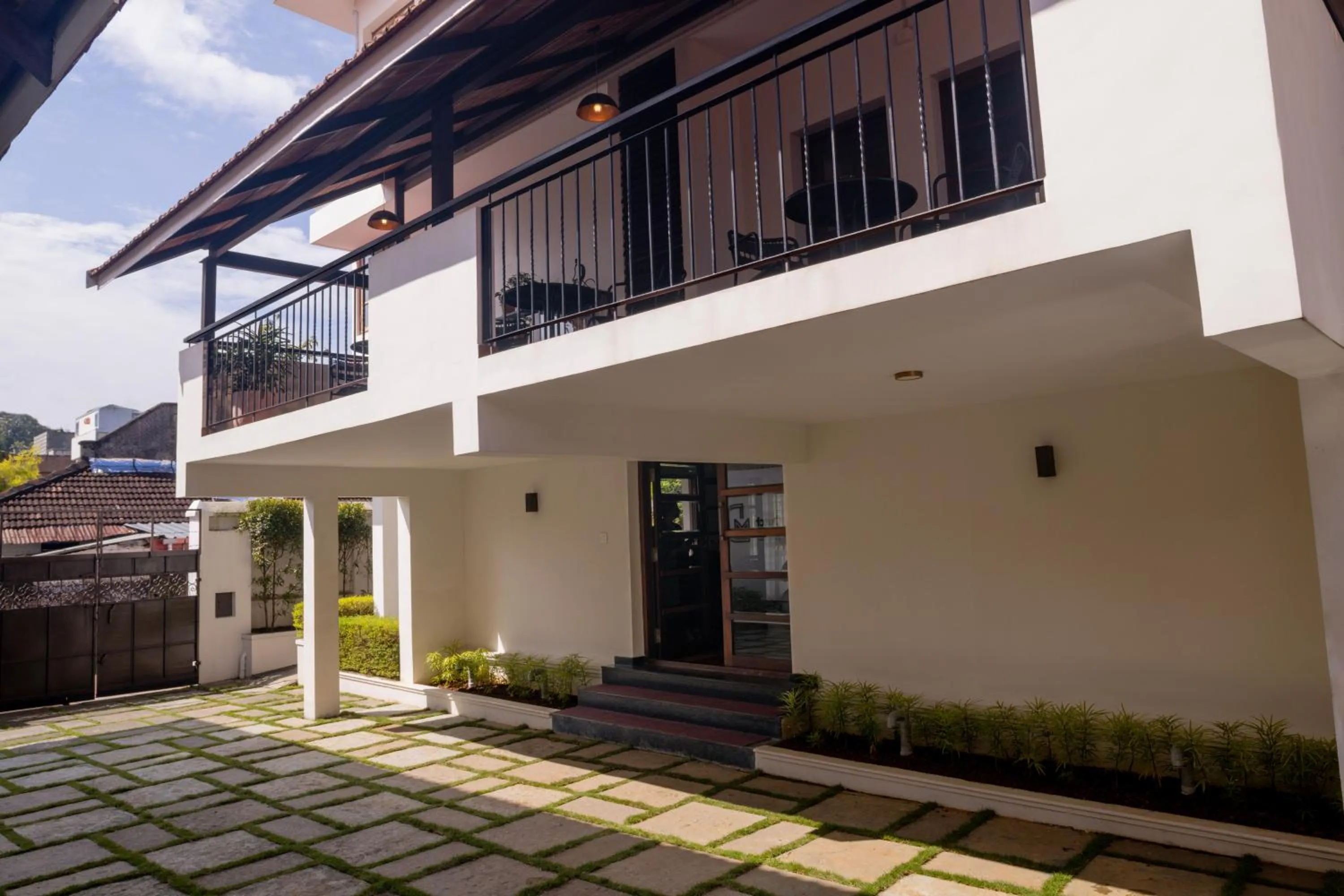 Property building in Dutch Manor Boutique Hotel