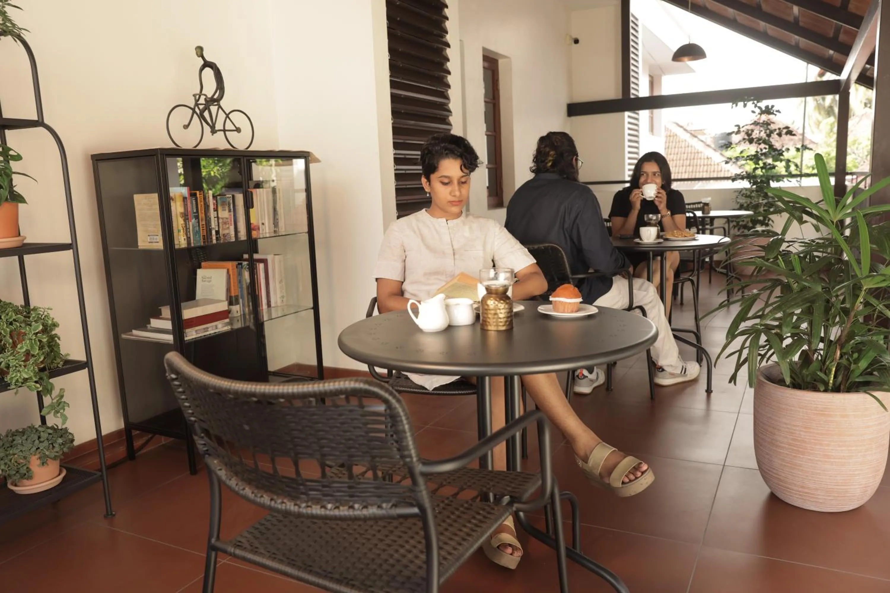 Restaurant/places to eat in Dutch Manor Boutique Hotel