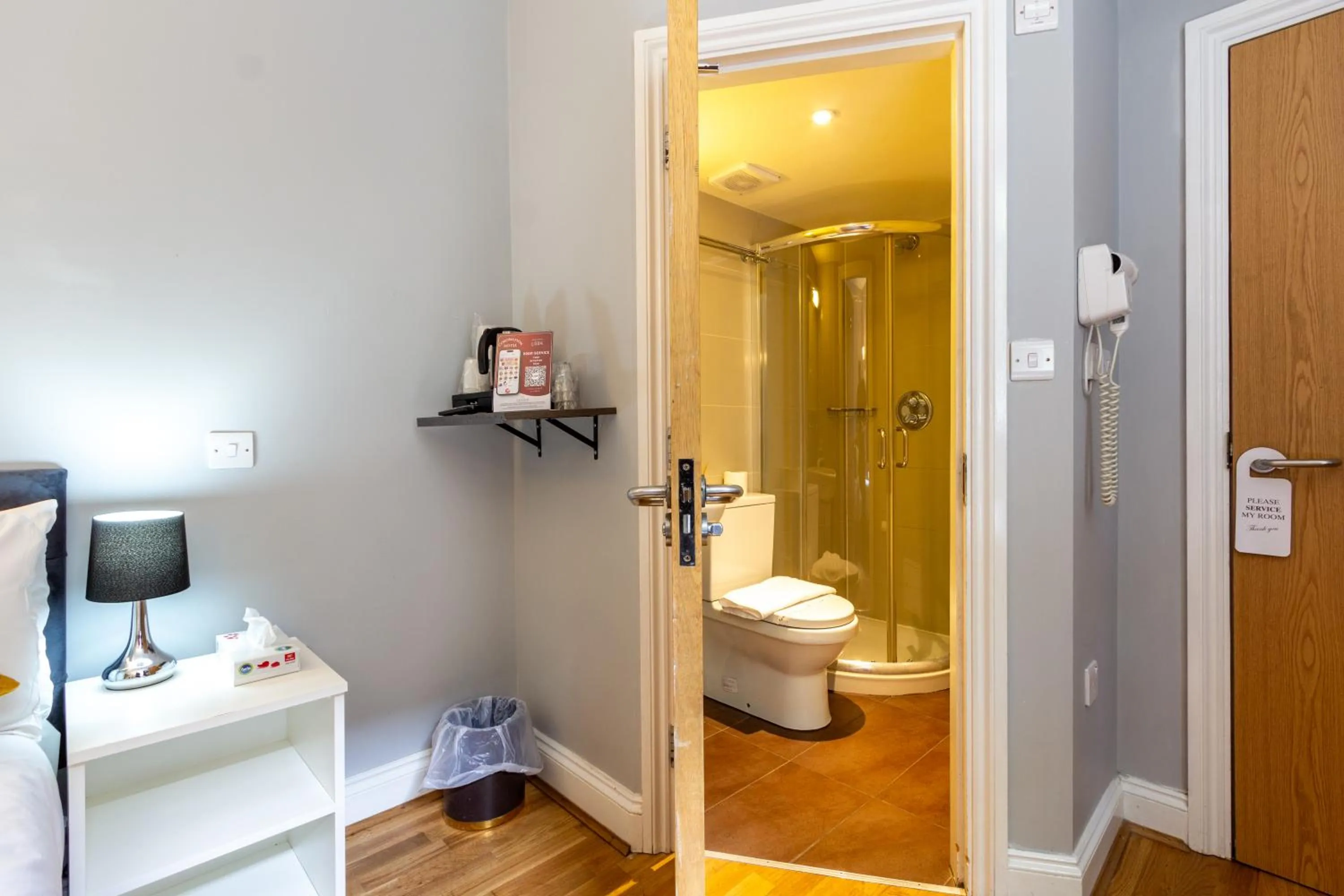 Bathroom in Coronation Hotel