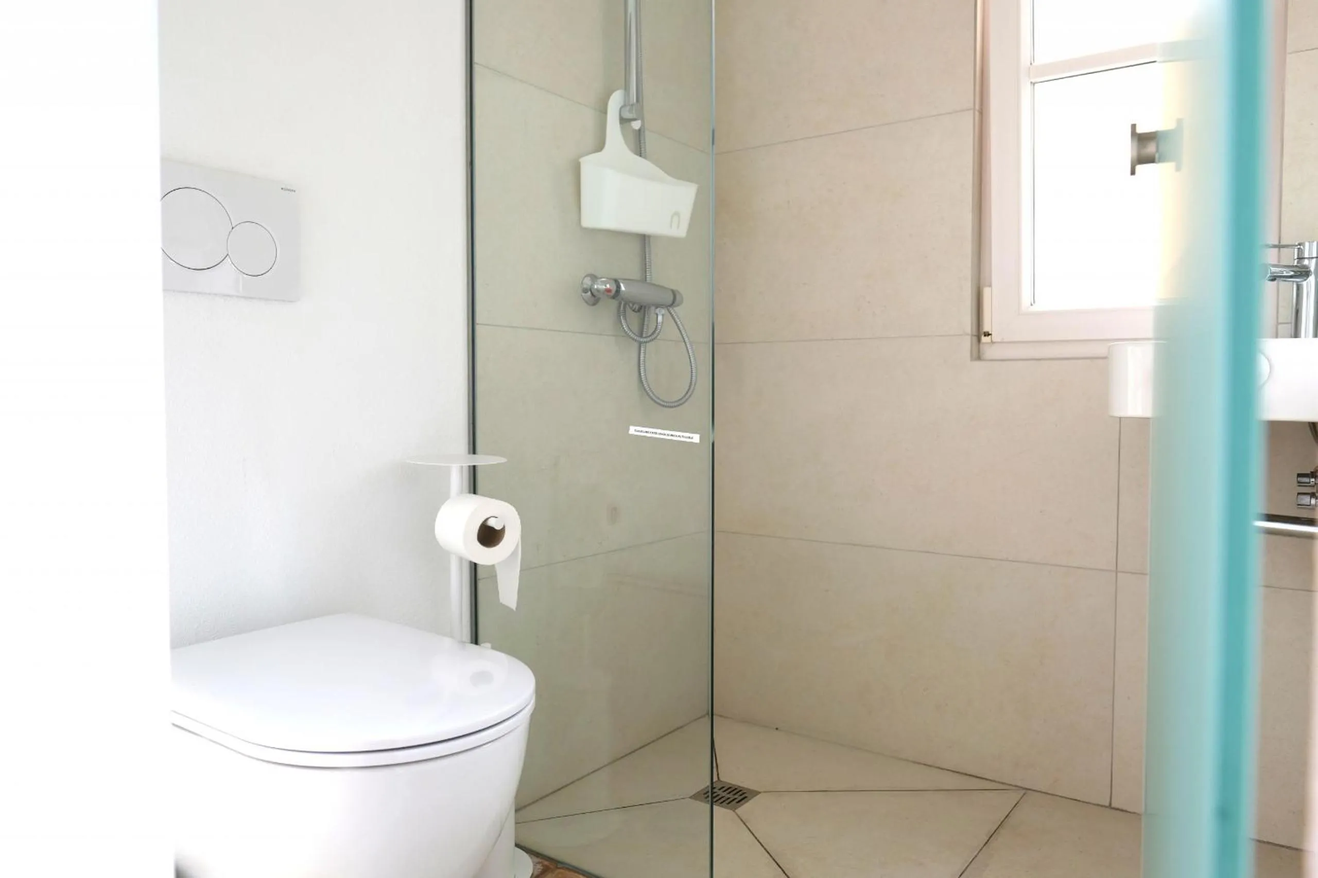 Bathroom in Quinta Amarela XL by Portucasa