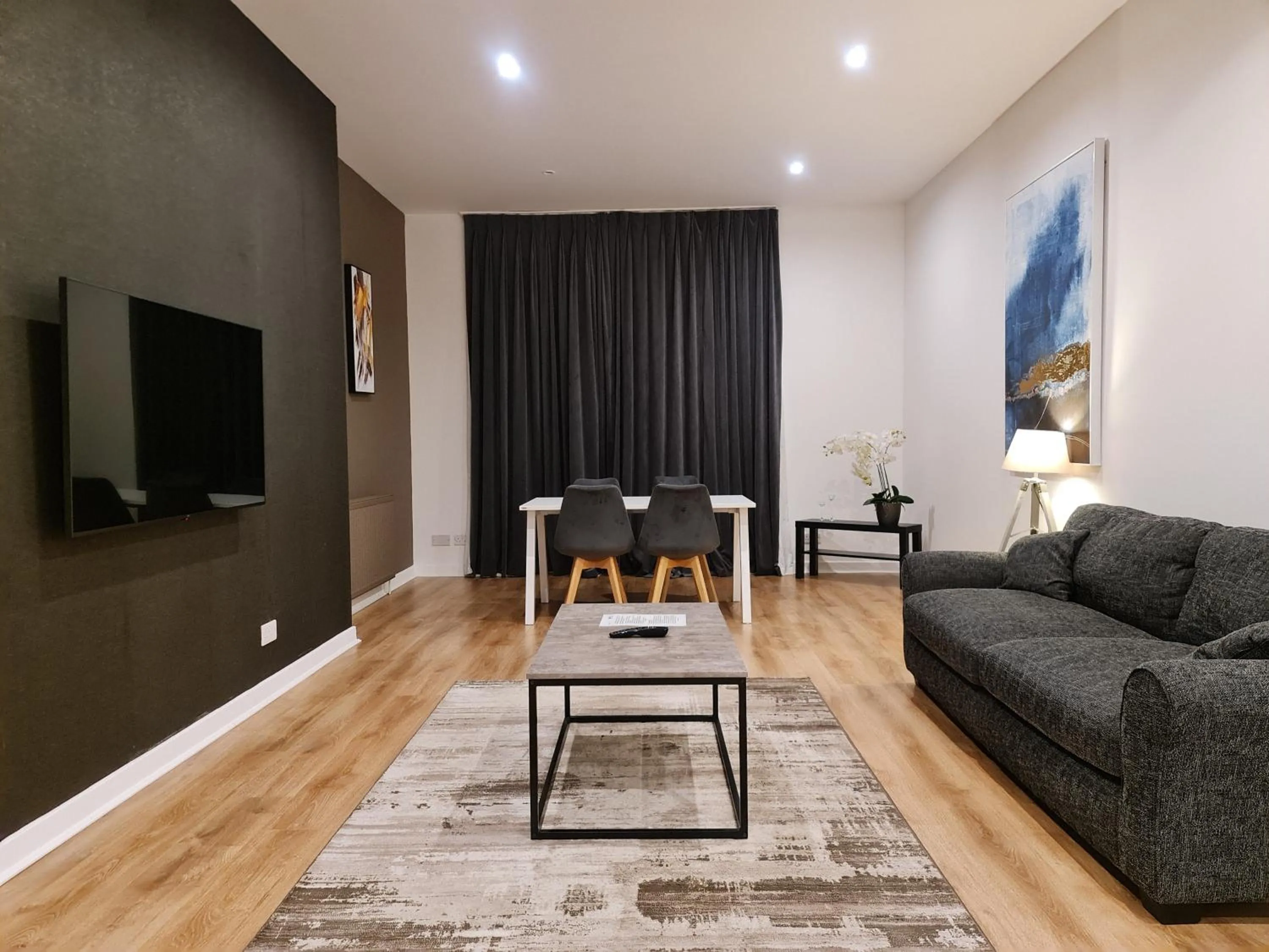 TV and multimedia in VCity ApartHotels Glasgow Central