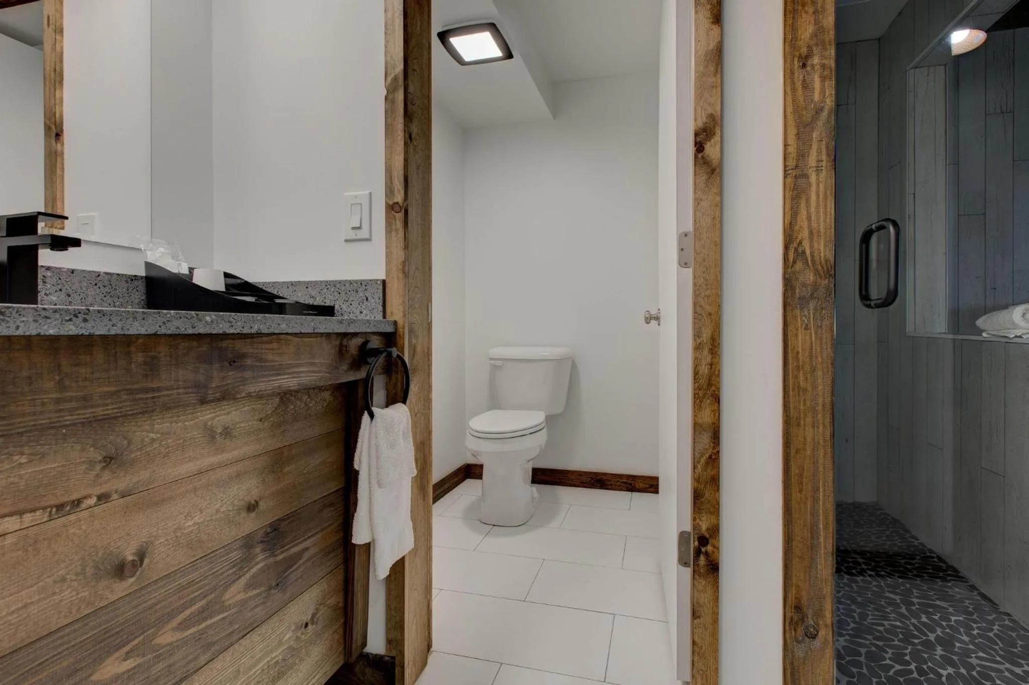 Bathroom in Hotel LEX, Trademark Collection by Wyndham