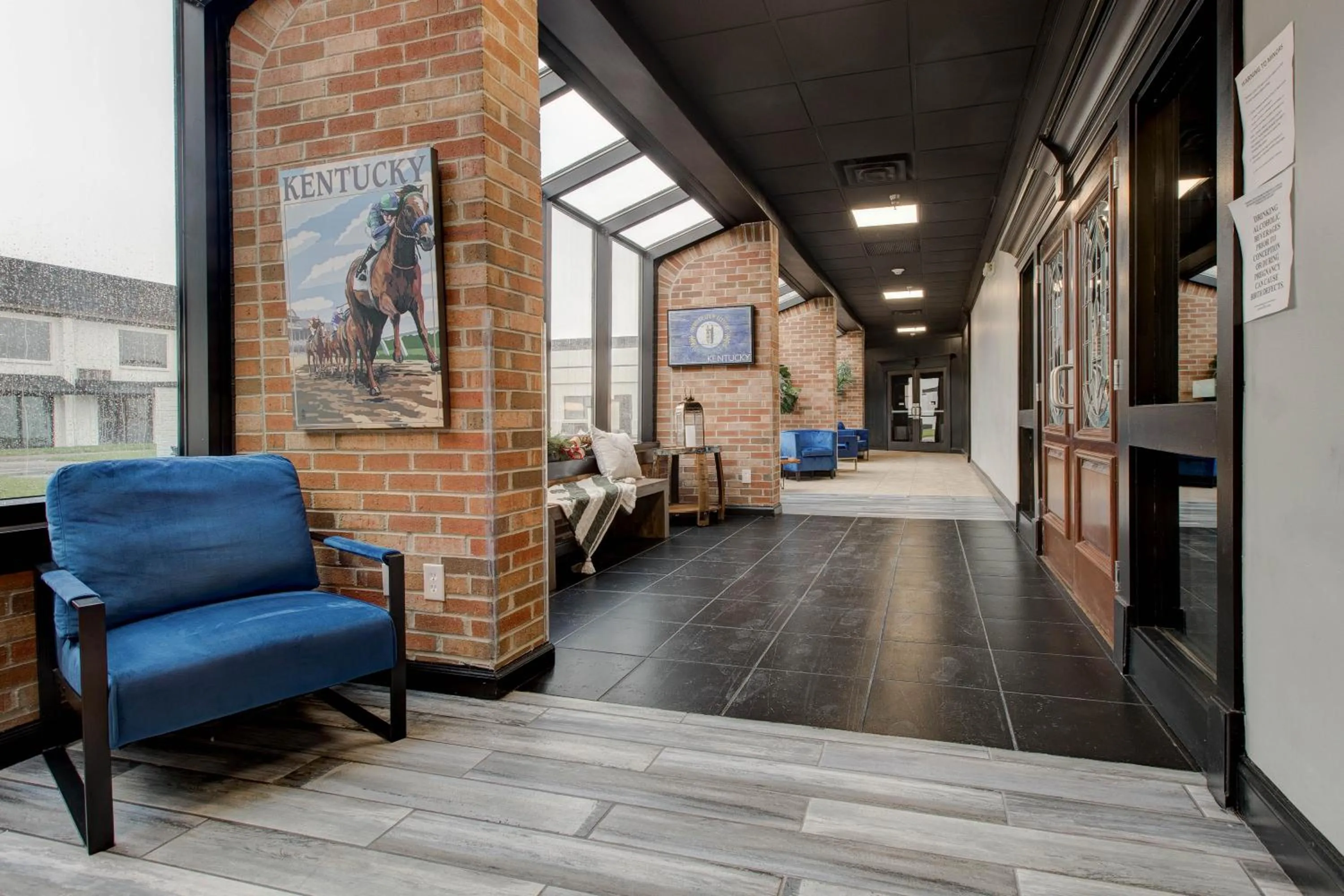 Restaurant/places to eat in Hotel LEX, Trademark Collection by Wyndham