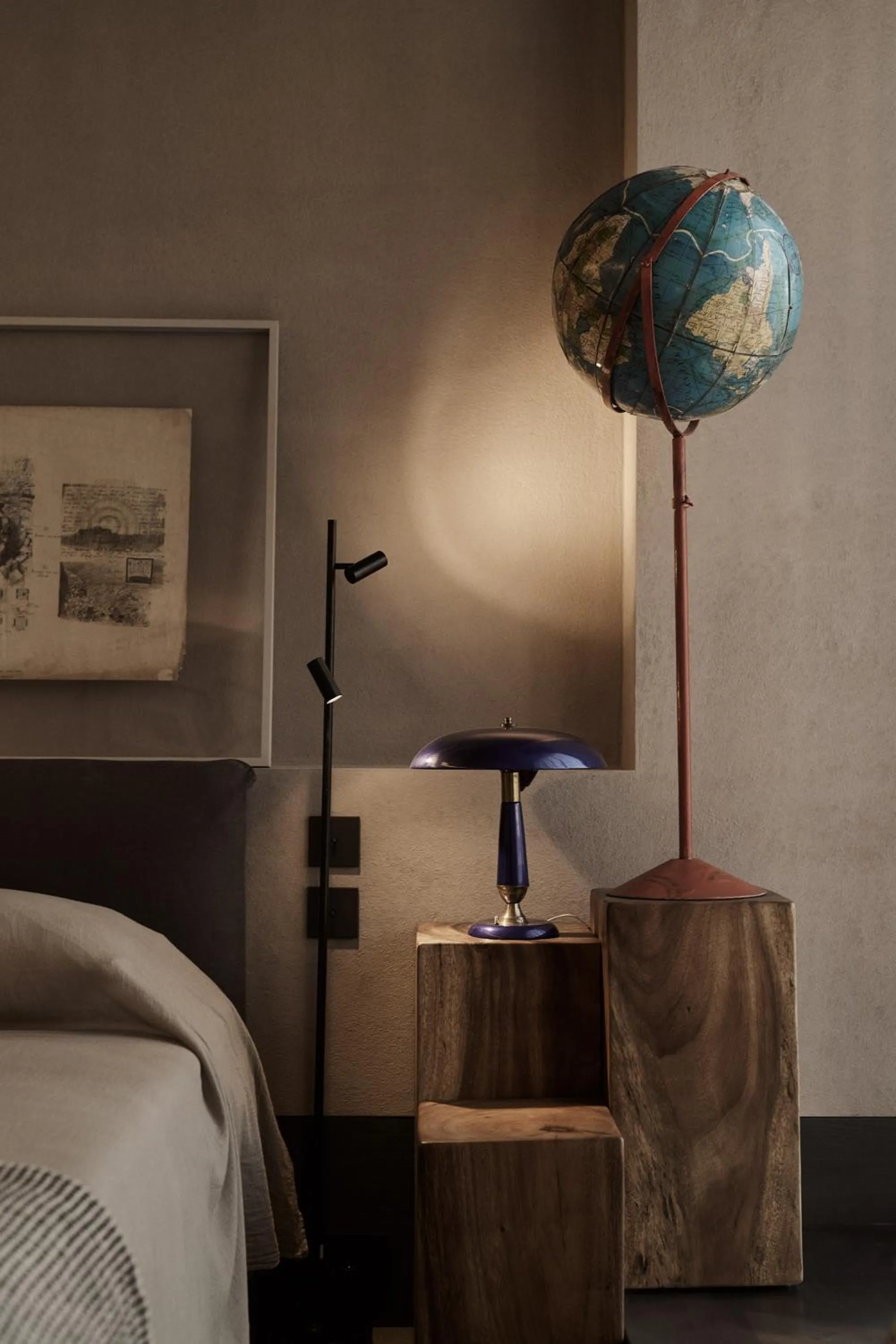 Decorative detail, Bed in Monastik Living in Athina