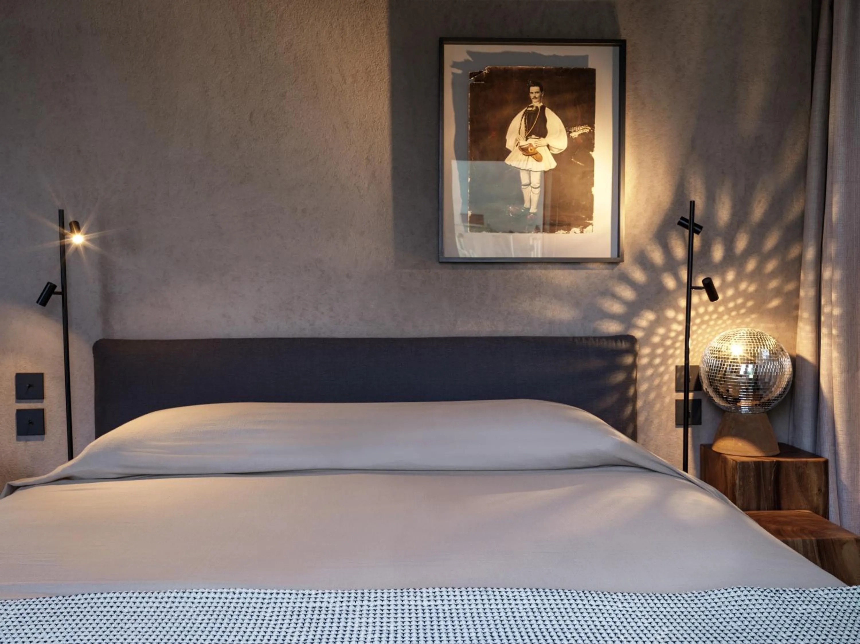 Bed in Monastik Living in Athina