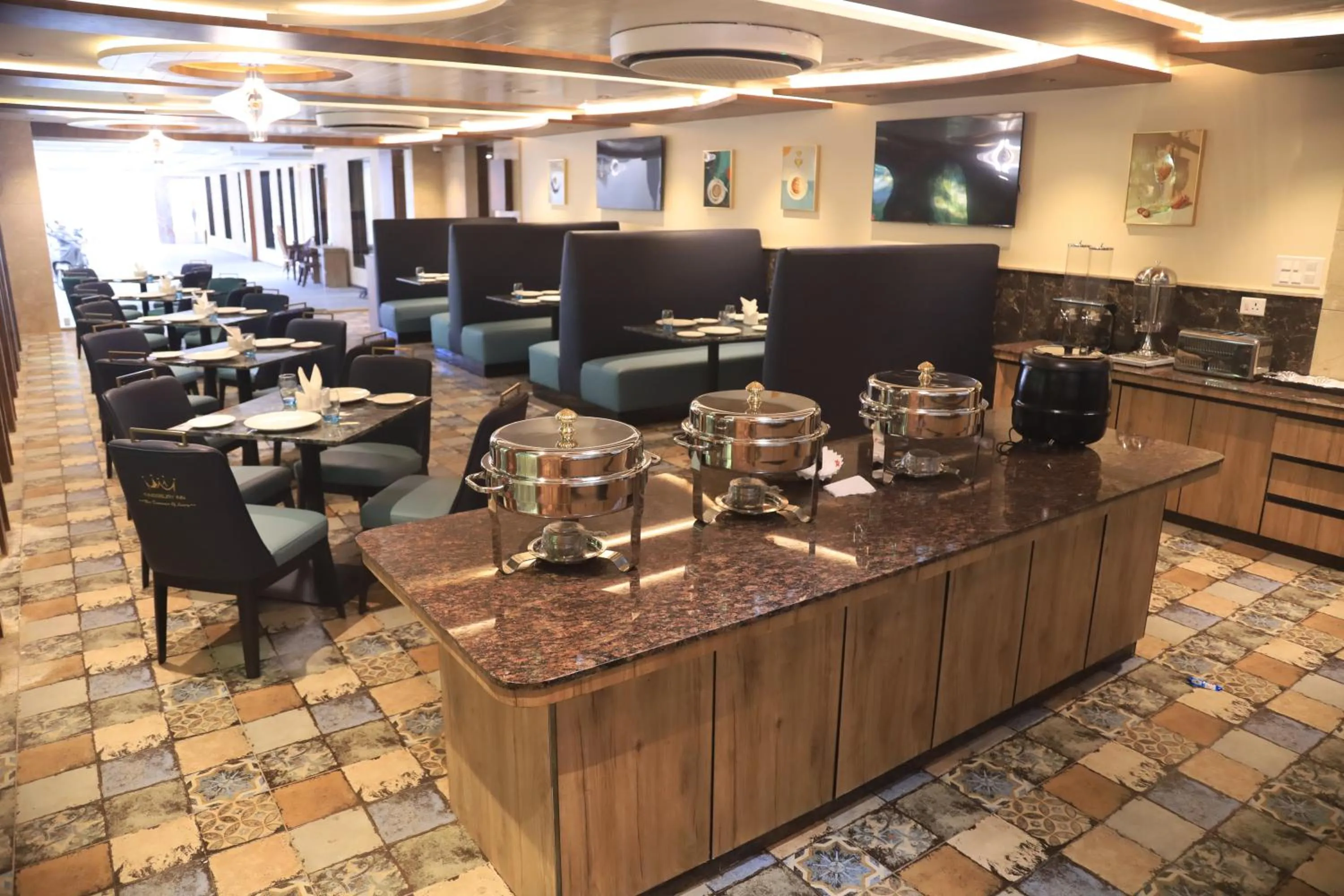 Restaurant/places to eat in Kings Bury Inn