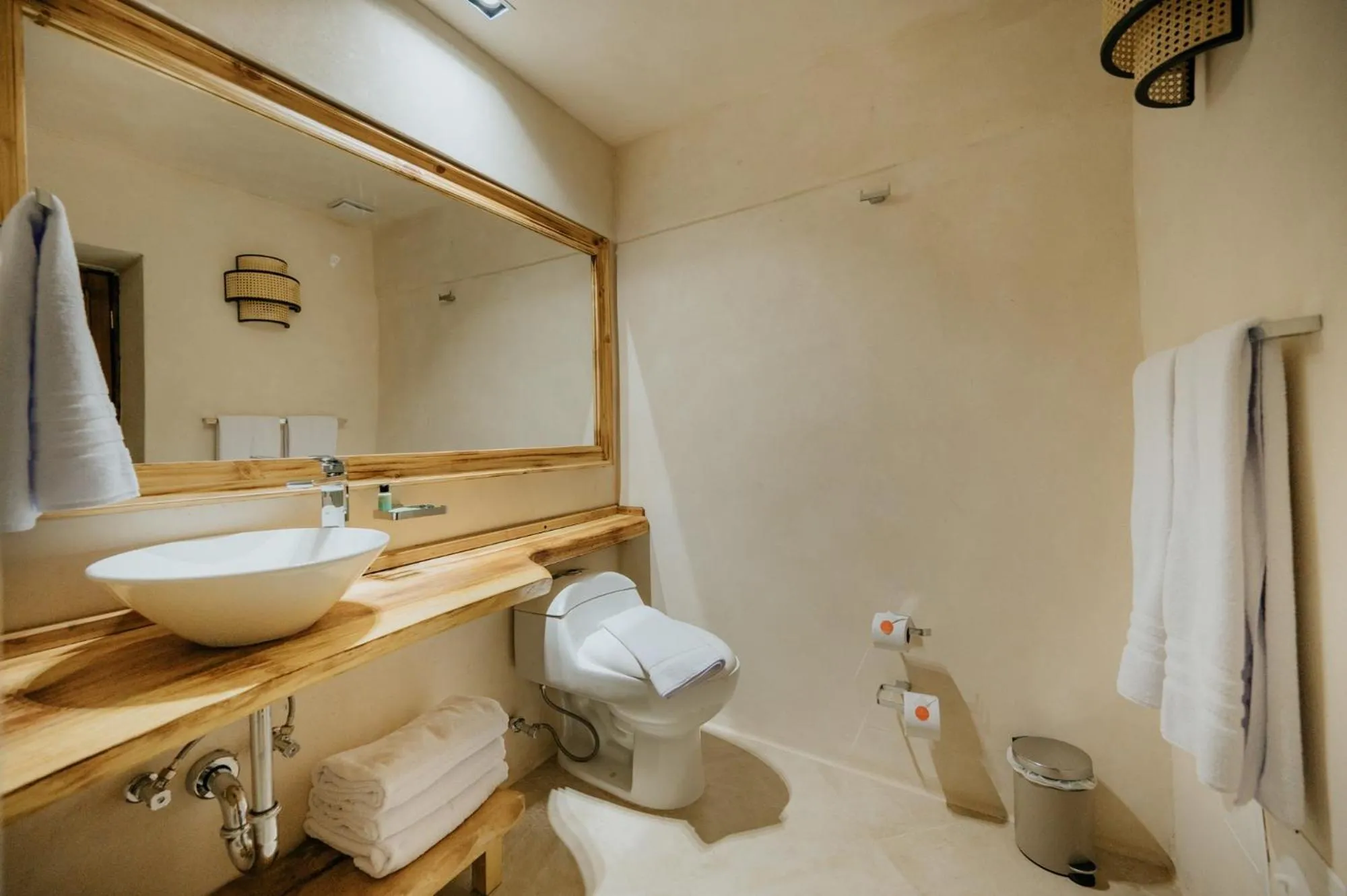 Bathroom in Hotel La Corada