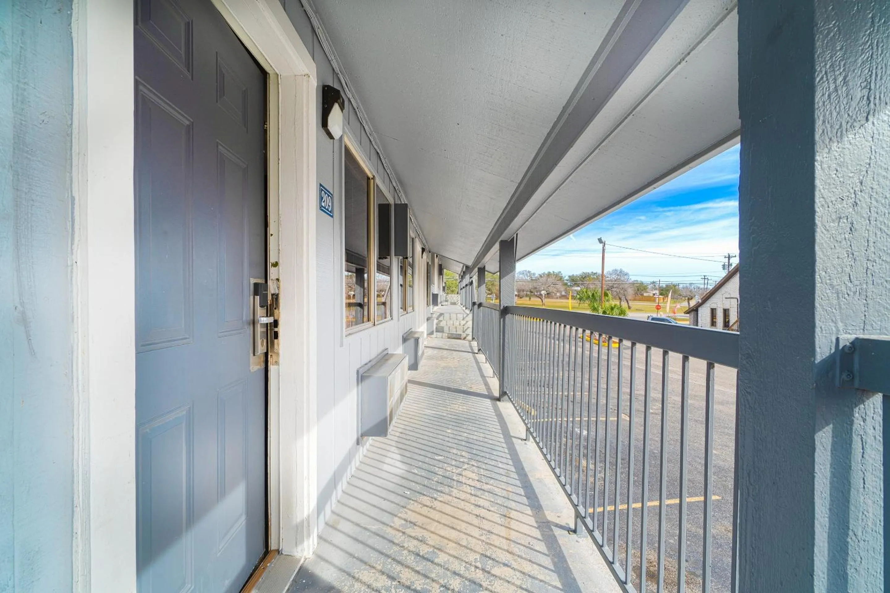 Lobby or reception in Regency Inn Three Rivers I-37