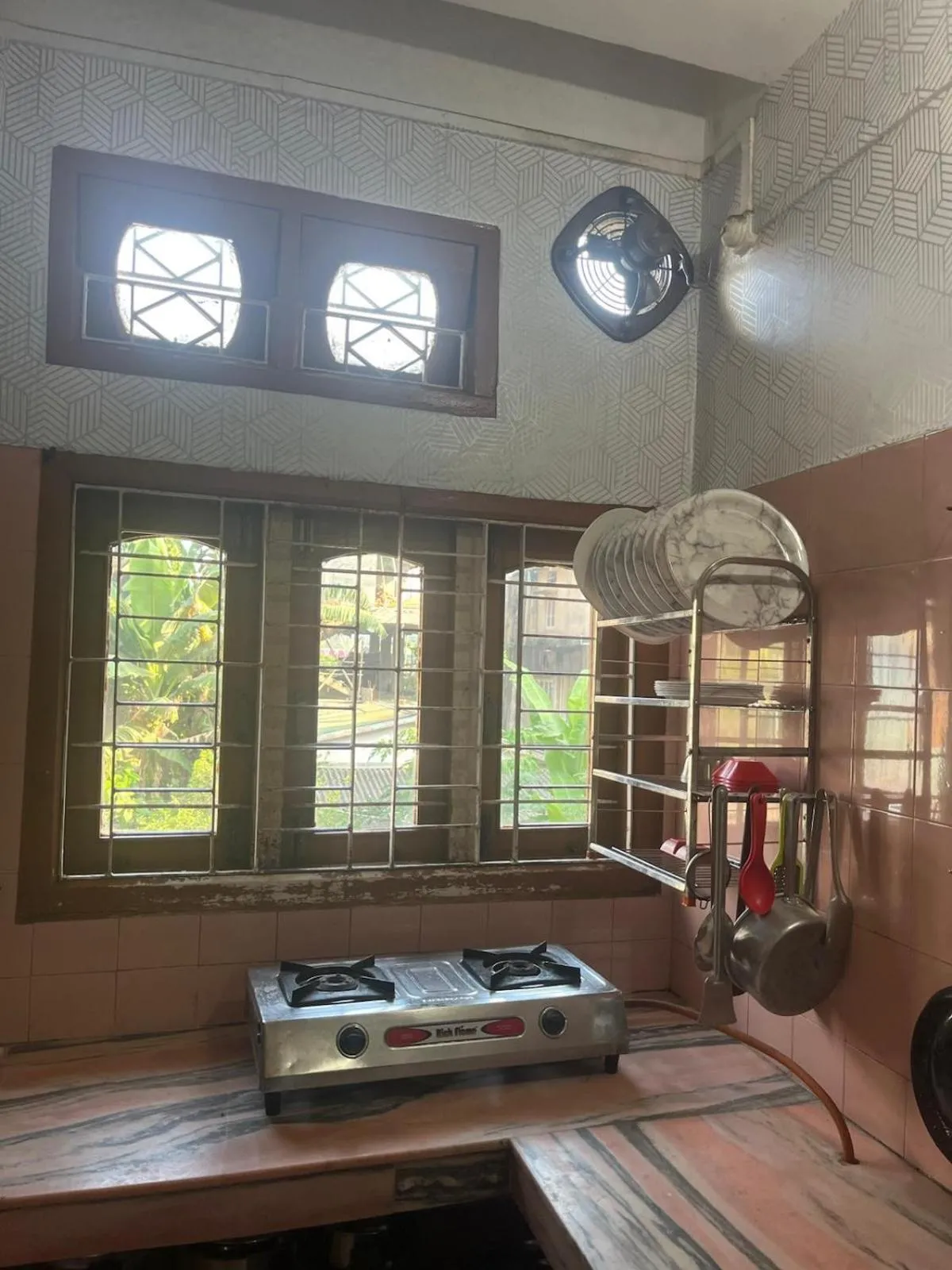 kitchen in Amazing Homestay