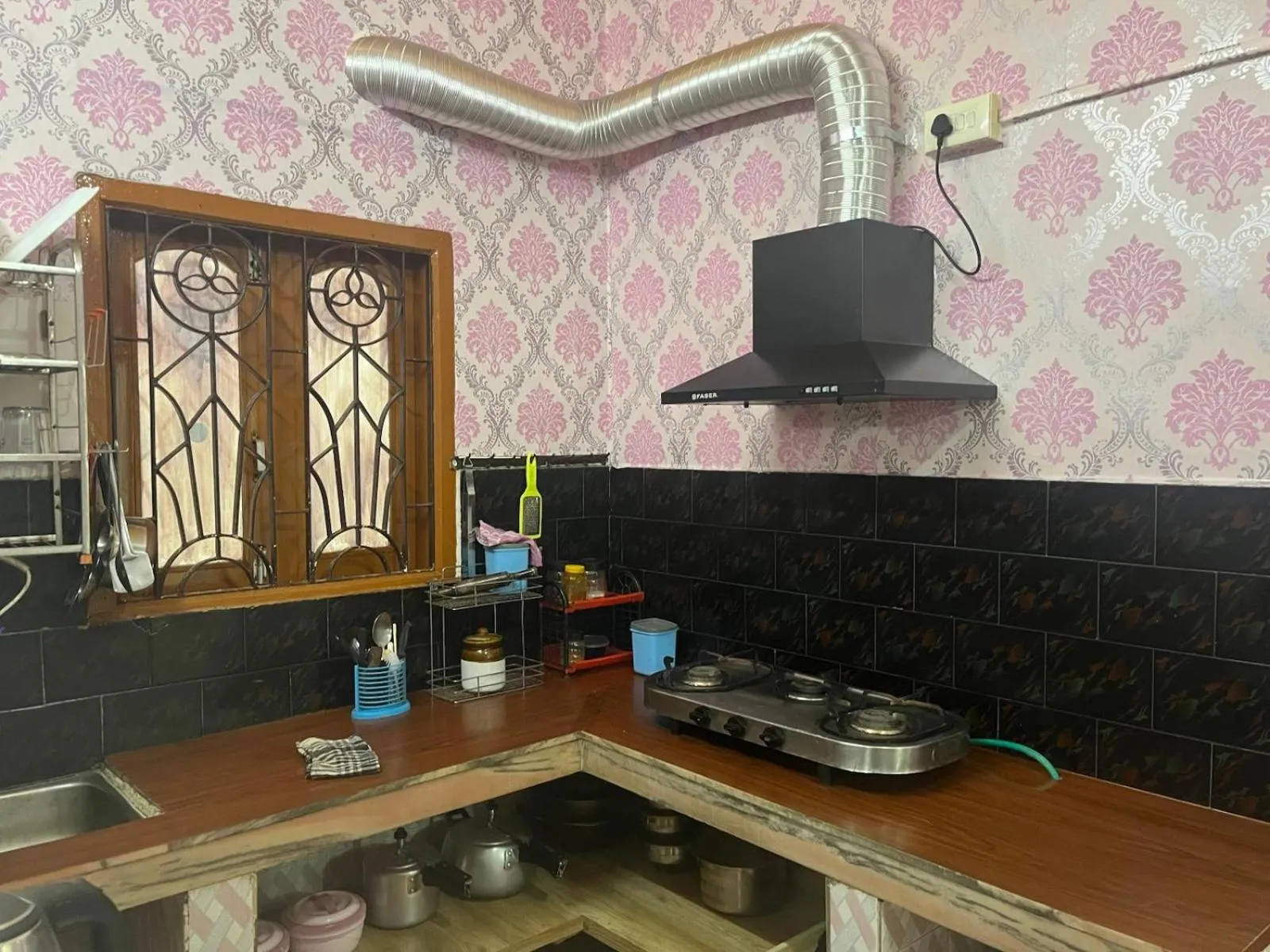 kitchen in Amazing Homestay